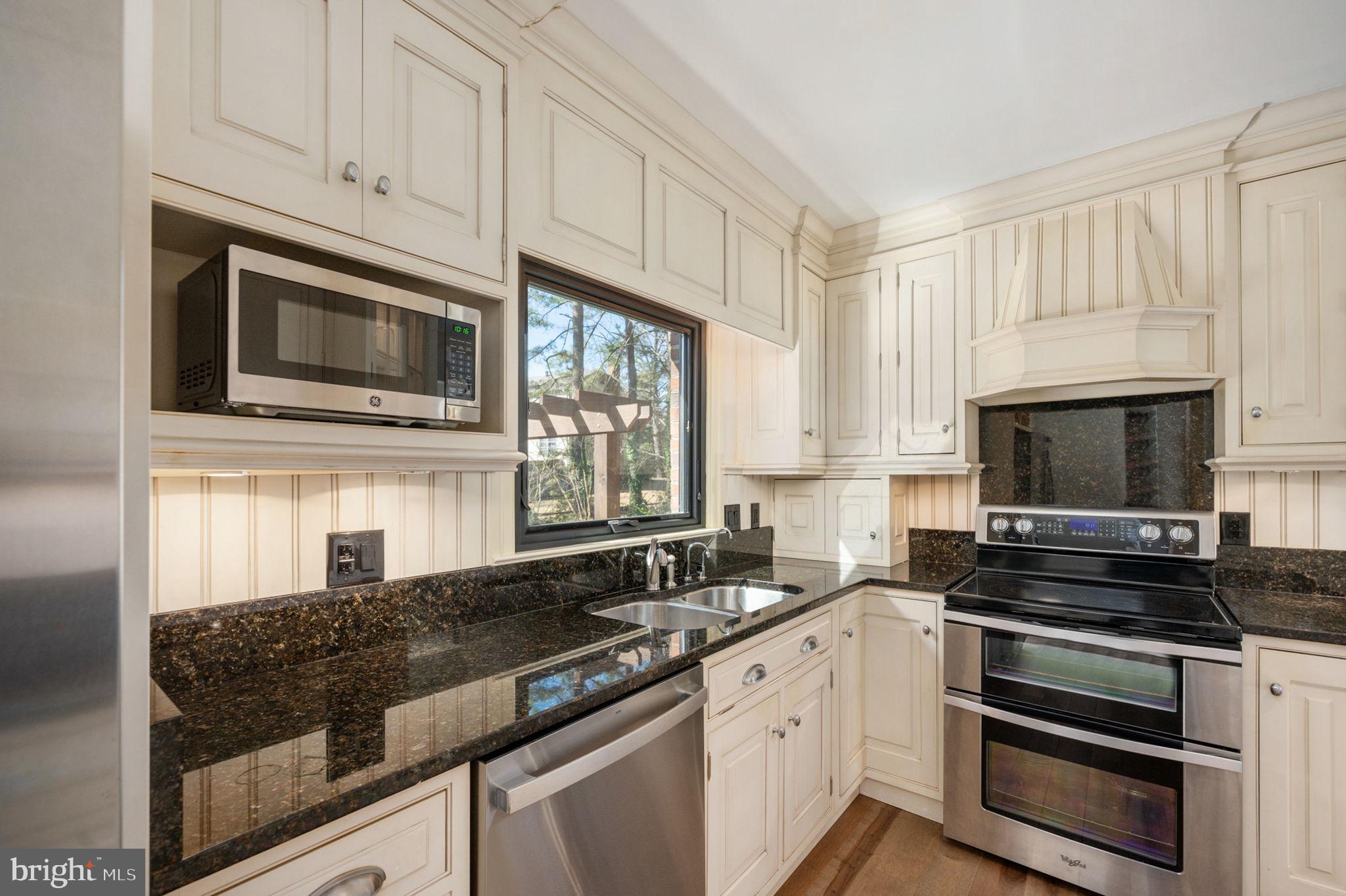 BELMONT HILLS/INGLESIDE - Residential