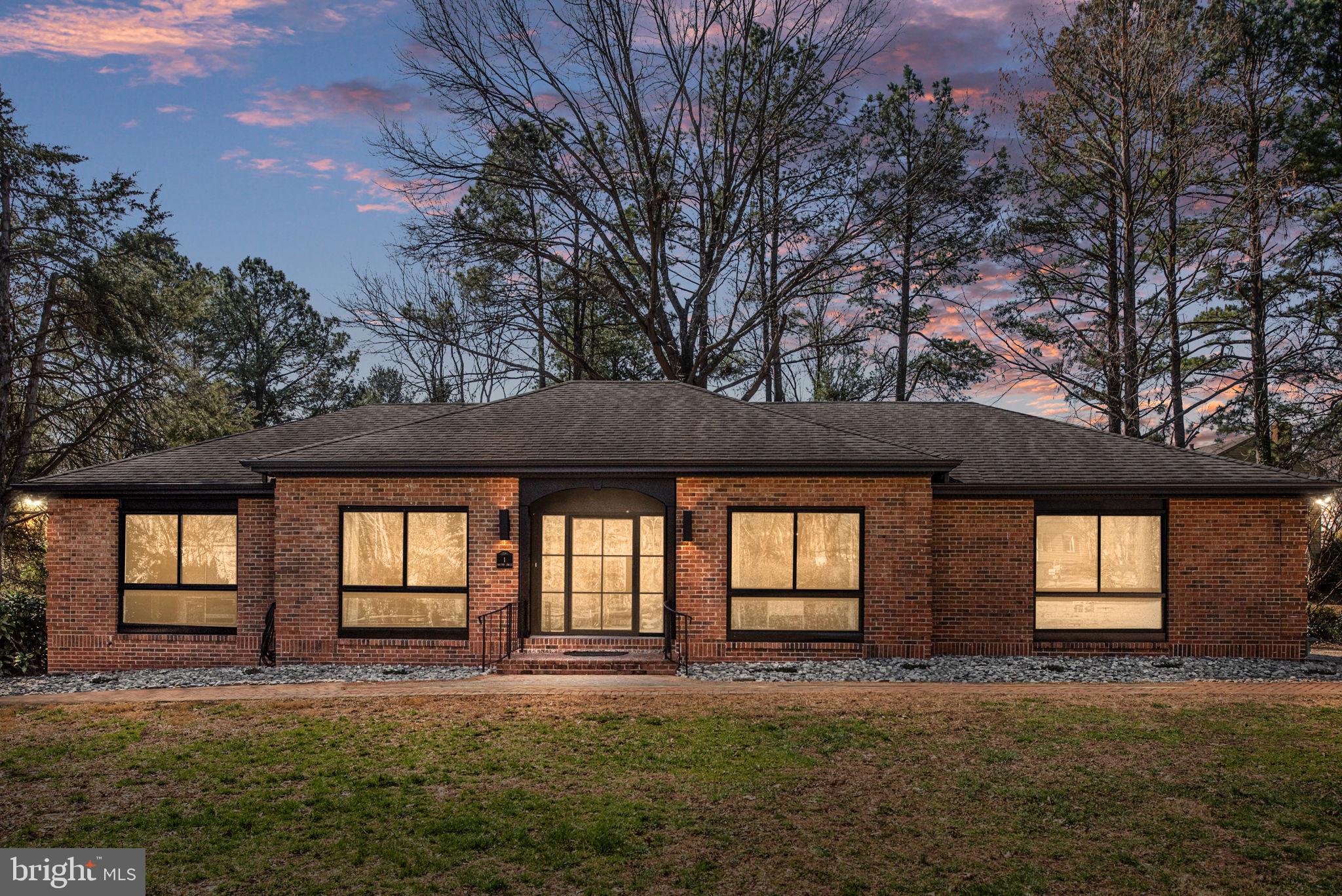 BELMONT HILLS/INGLESIDE - Residential