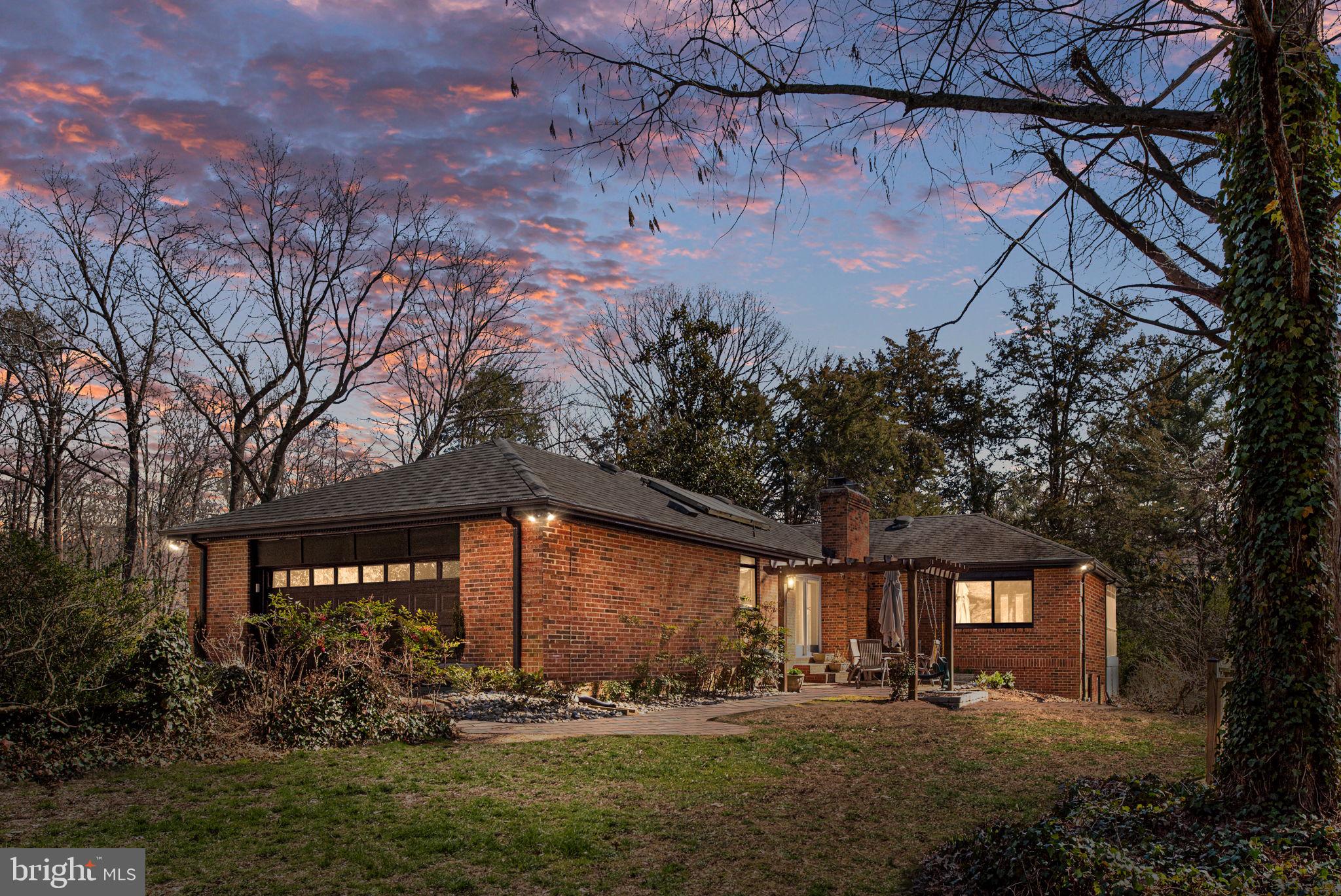 BELMONT HILLS/INGLESIDE - Residential