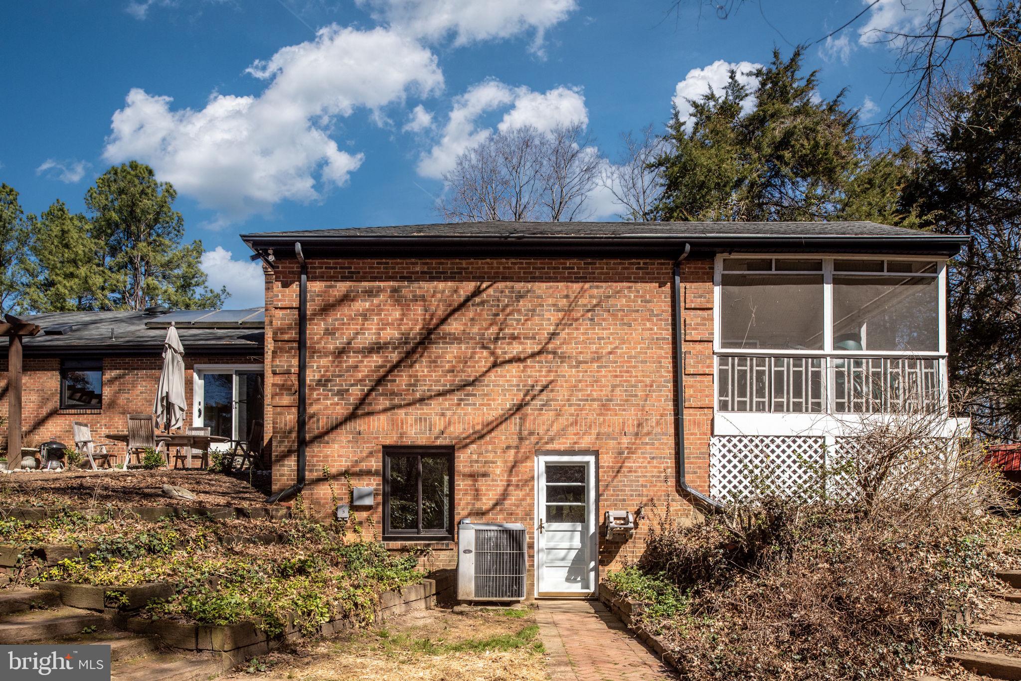 BELMONT HILLS/INGLESIDE - Residential