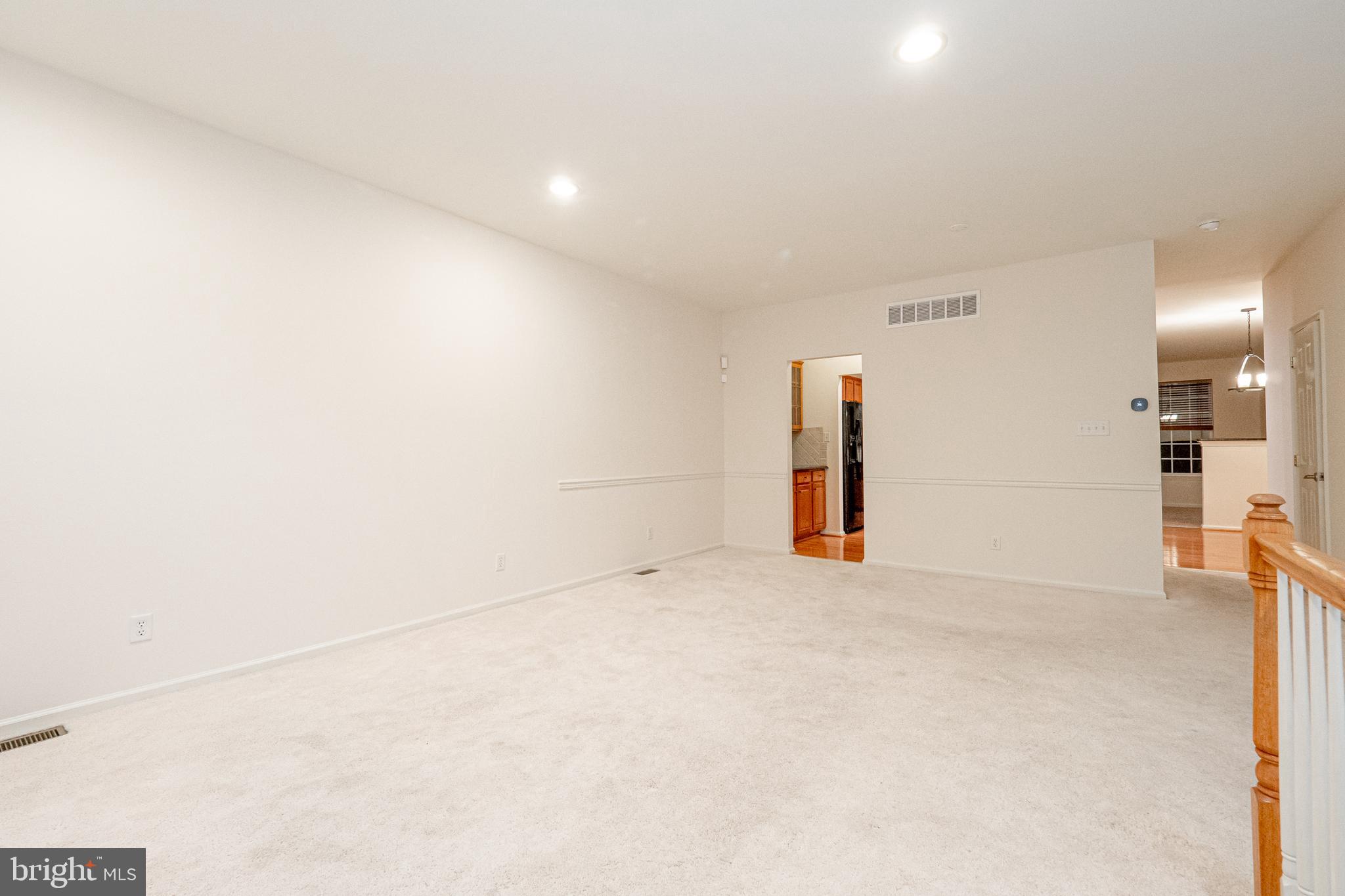 CHARLESTOWN OAKS - Residential