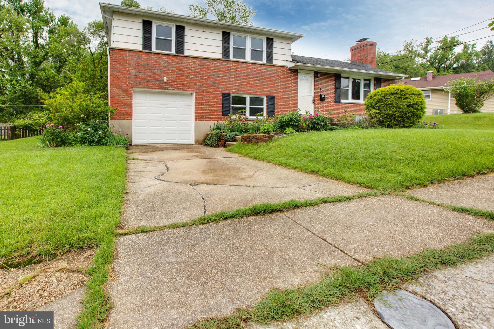 104 HOLLOW BROOK ROAD