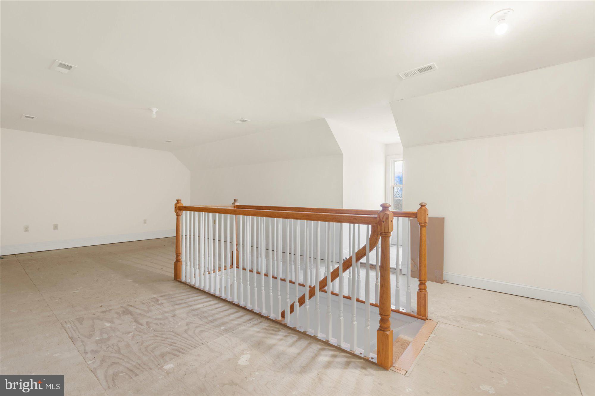 SPRING LAKE - Residential