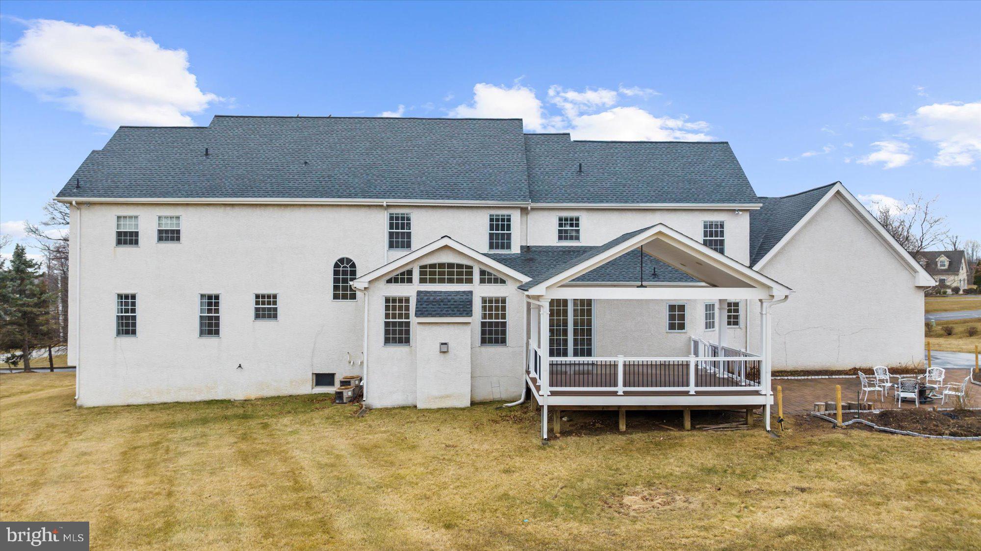 SPRING LAKE - Residential