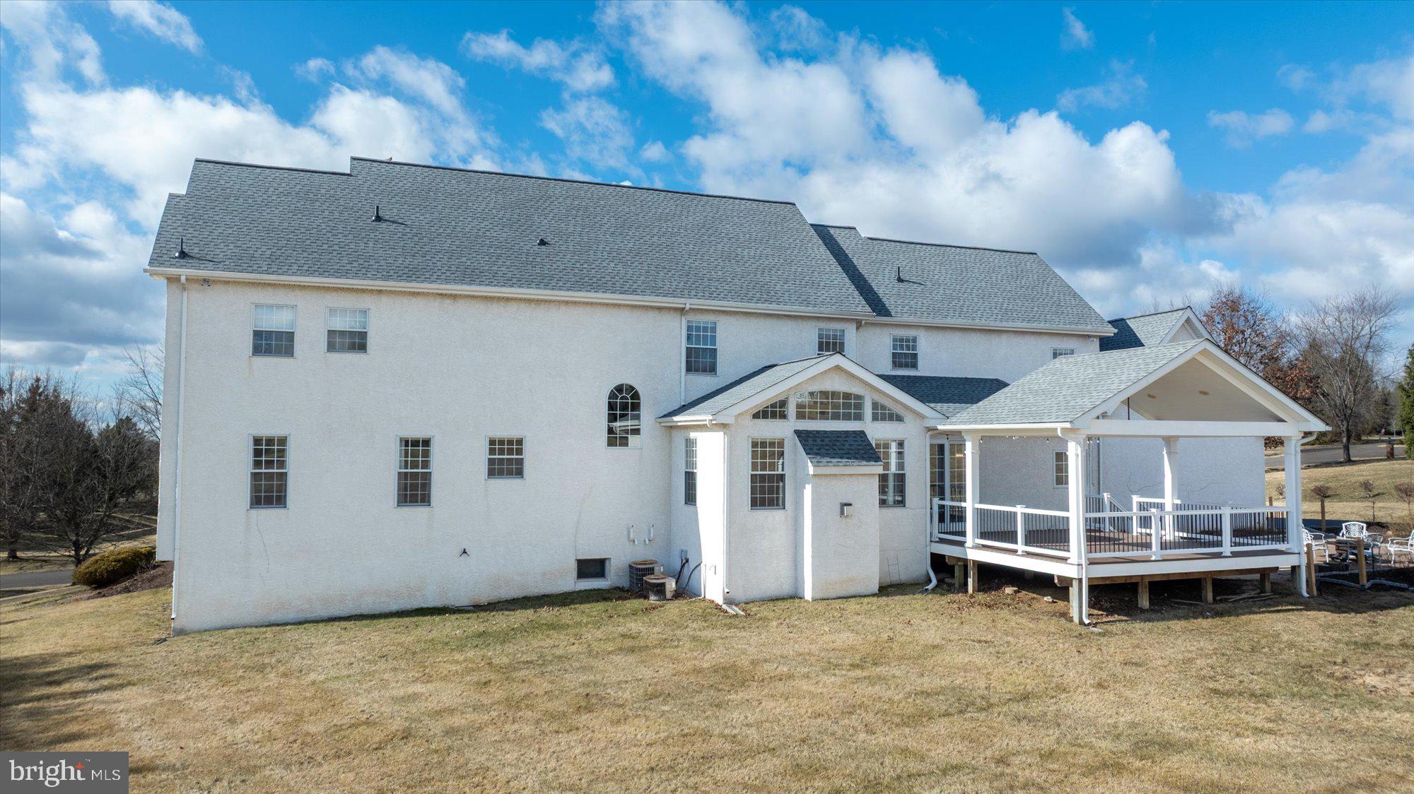 SPRING LAKE - Residential