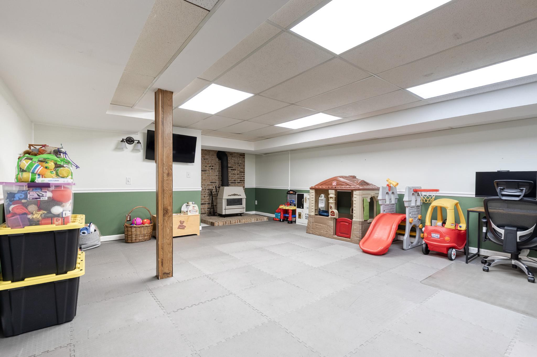 WEYBURN PARK - Residential