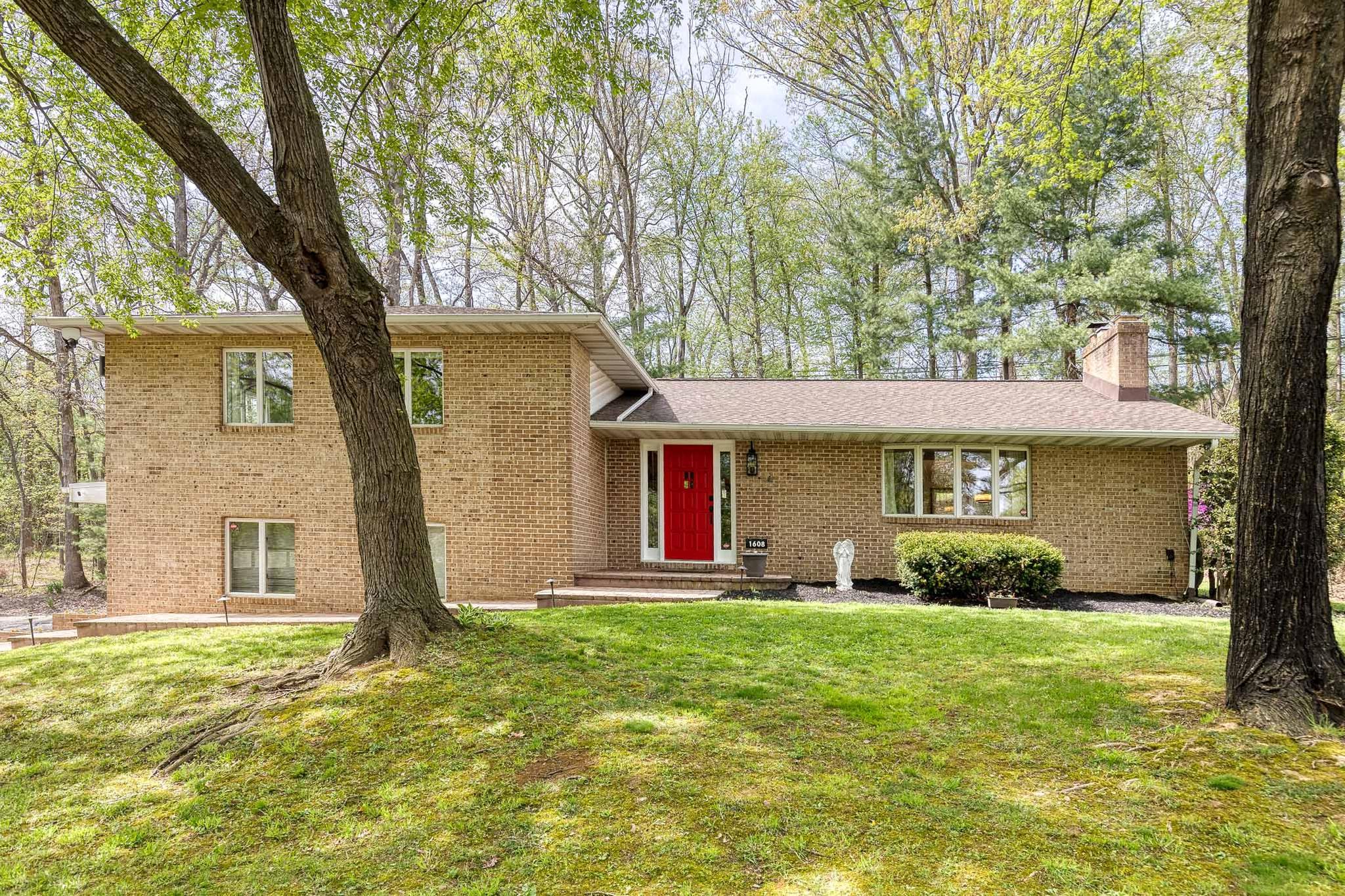 WEYBURN PARK - Residential