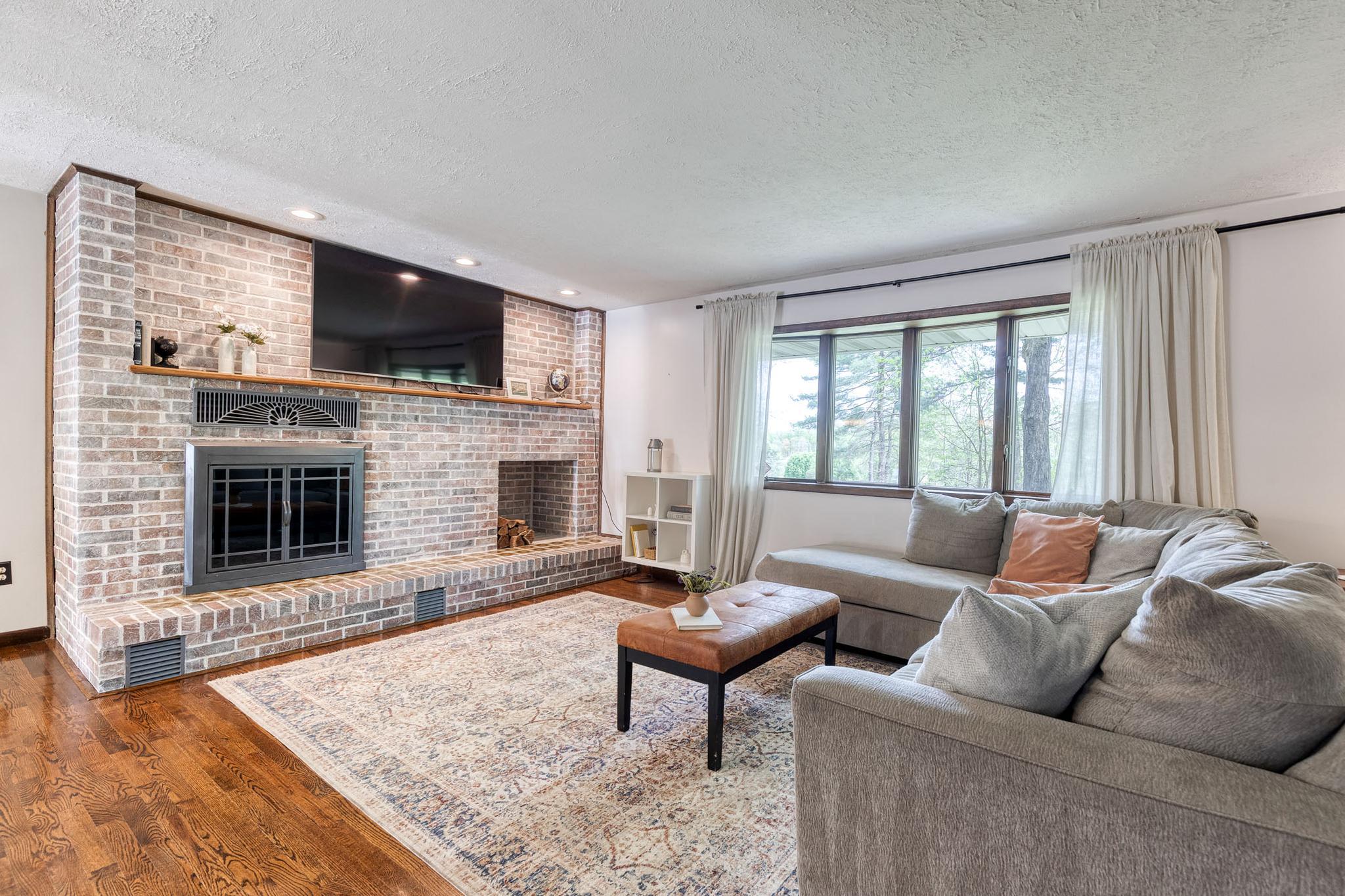 WEYBURN PARK - Residential