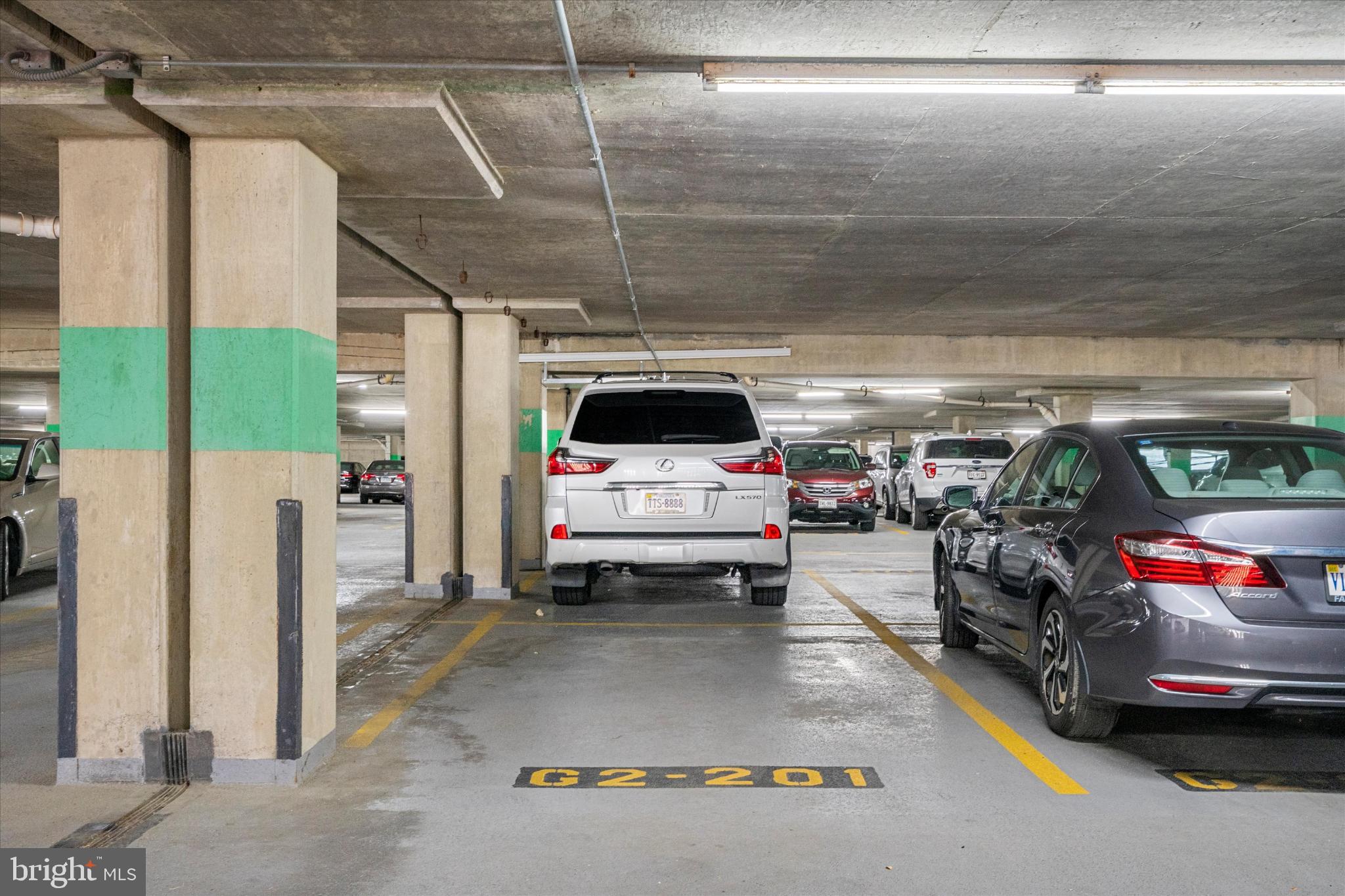 SKYLINE SQUARE CONDO - Residential