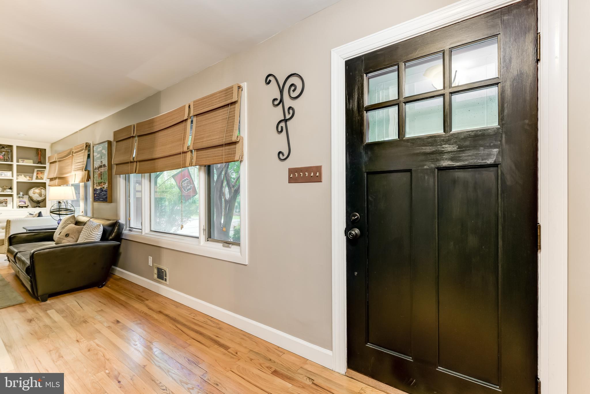 ANNAPOLIS ROADS - Residential