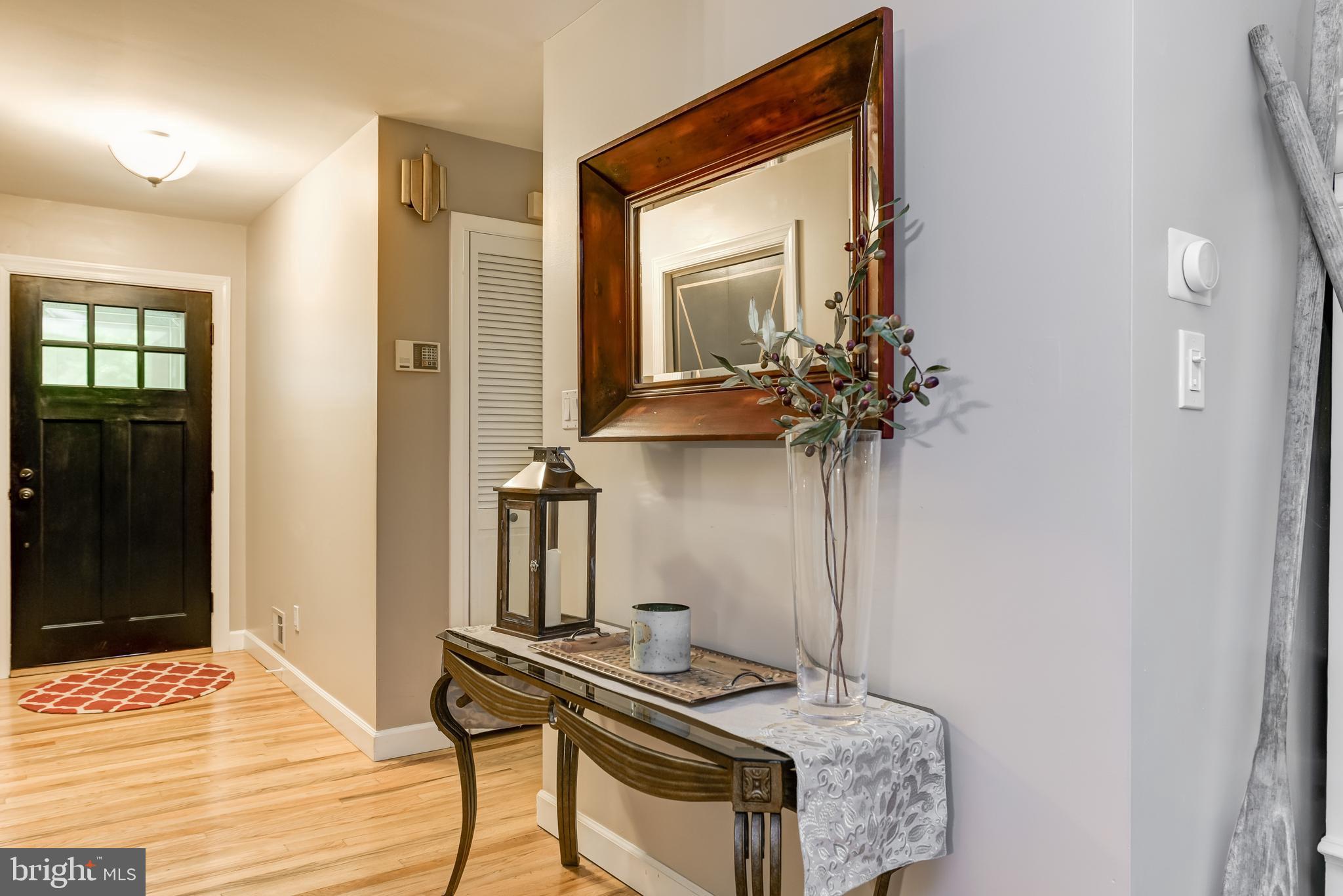 ANNAPOLIS ROADS - Residential