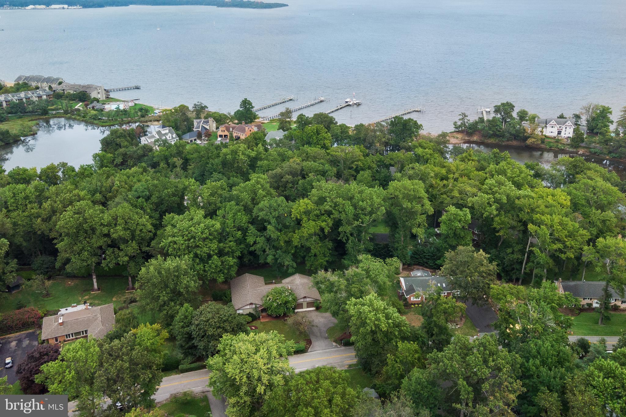 ANNAPOLIS ROADS - Residential