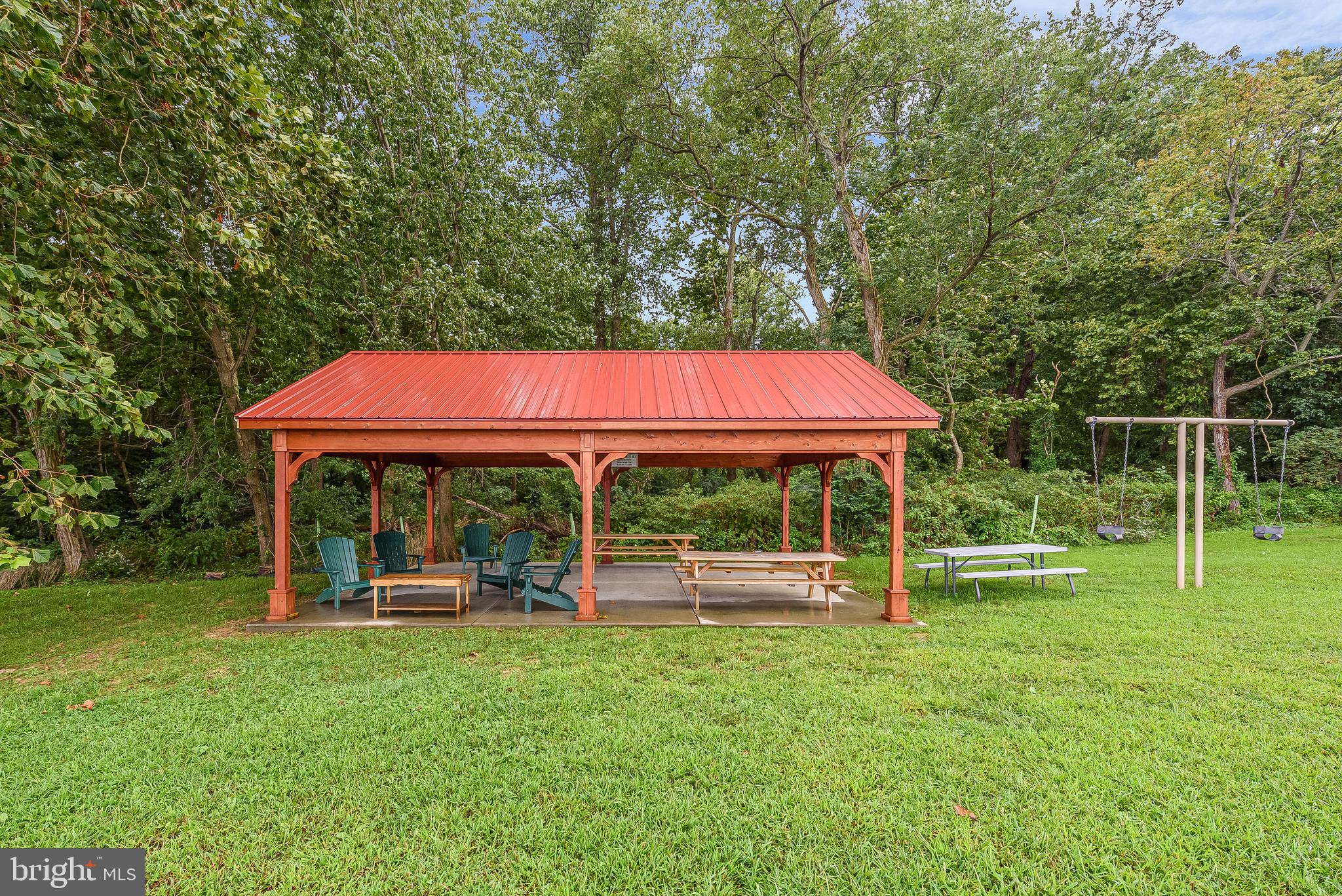 ANNAPOLIS ROADS - Residential