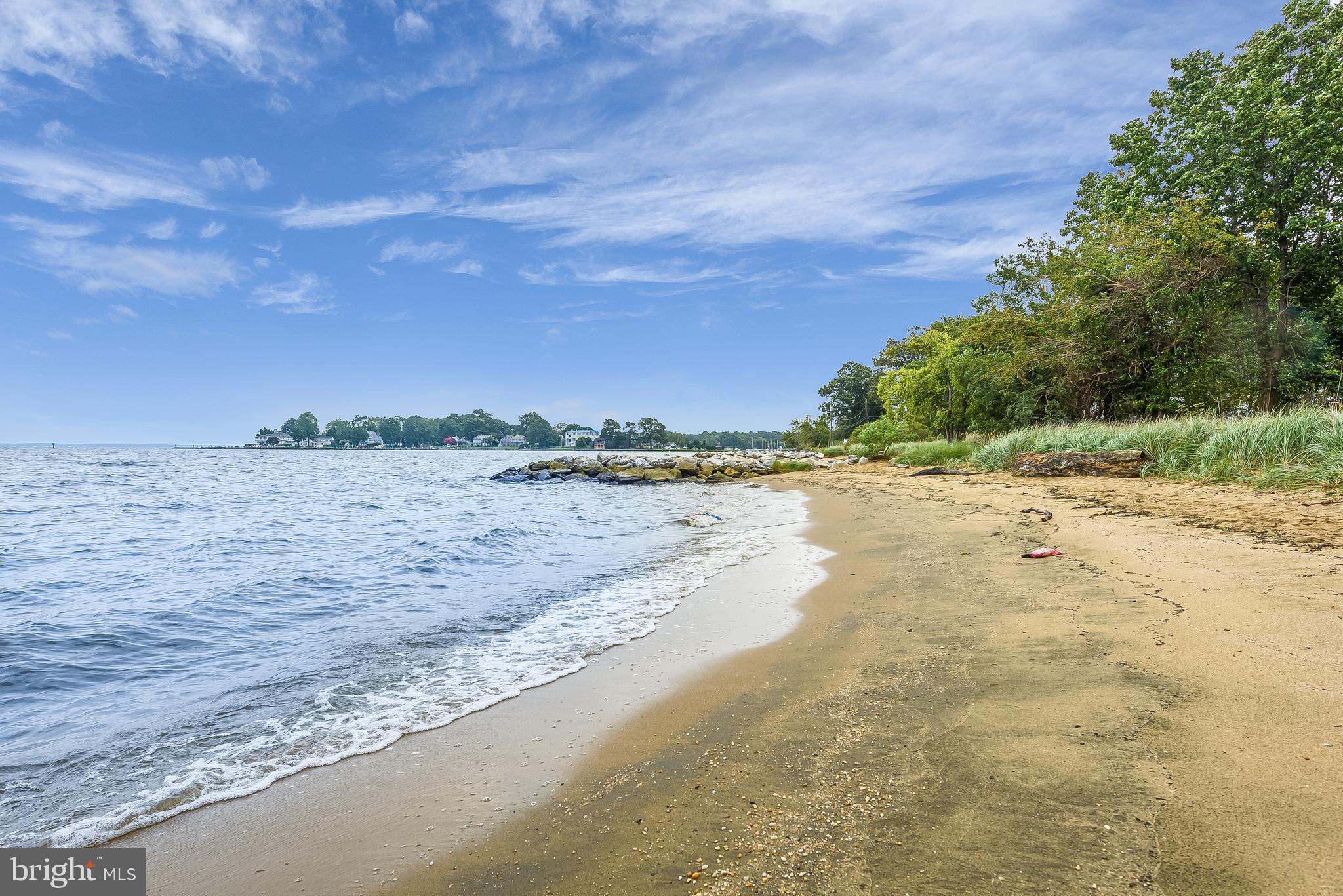 ANNAPOLIS ROADS - Residential