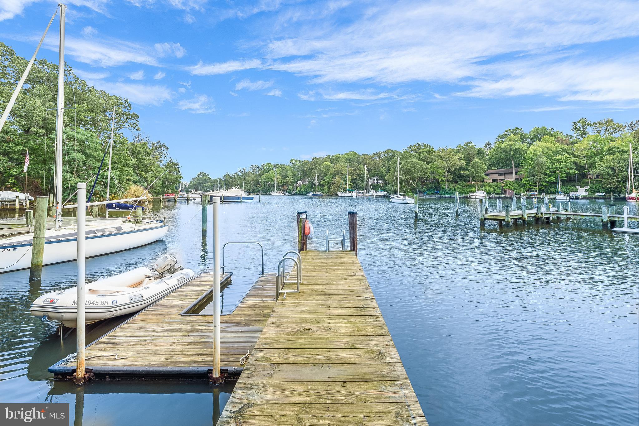 ANNAPOLIS ROADS - Residential