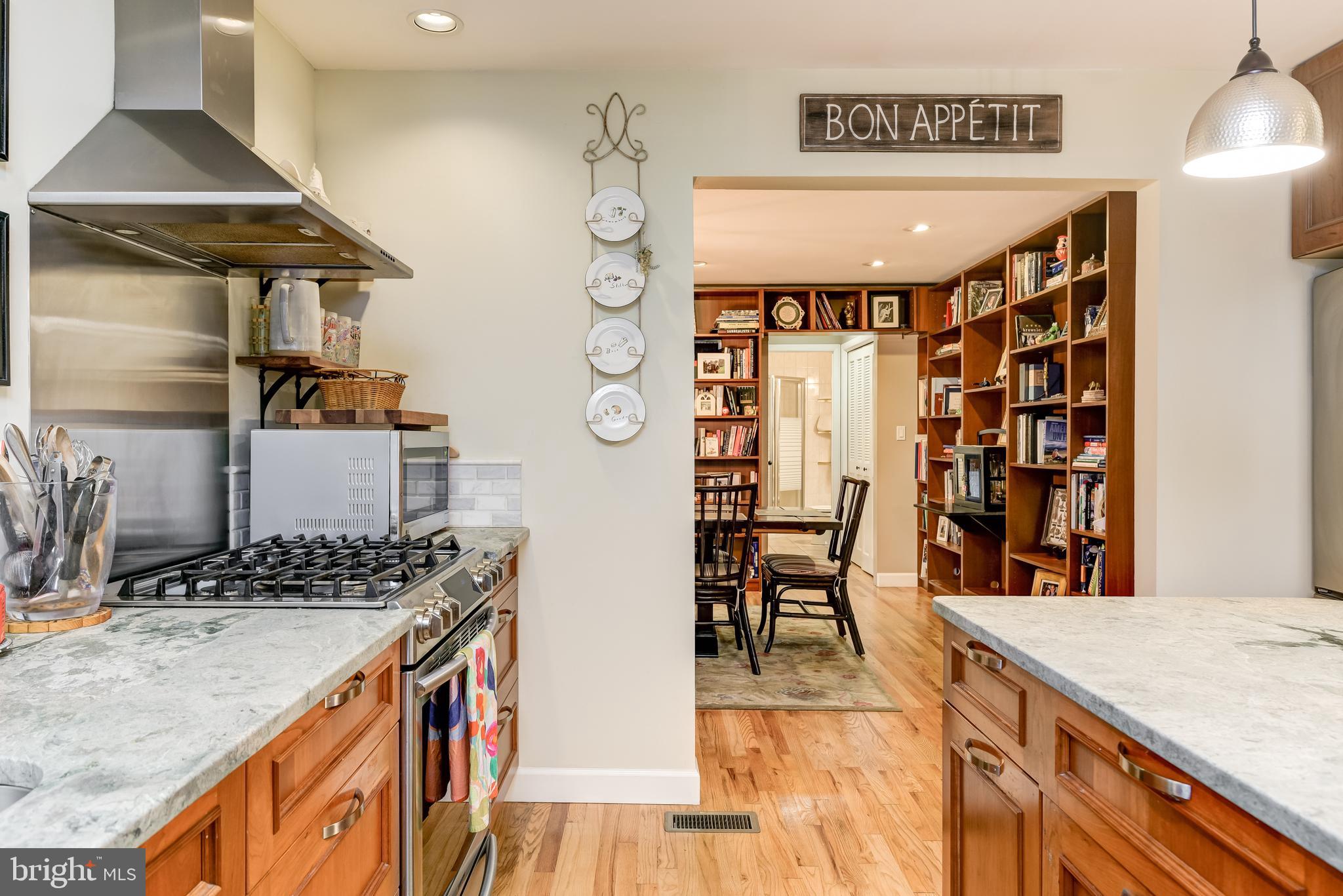 ANNAPOLIS ROADS - Residential