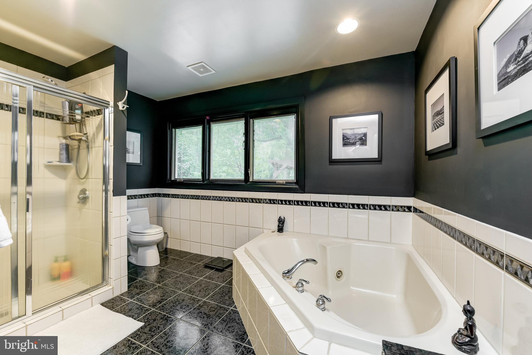 ANNAPOLIS ROADS - Residential