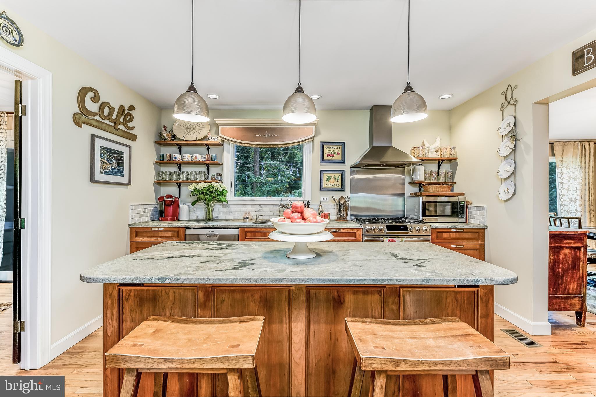 ANNAPOLIS ROADS - Residential