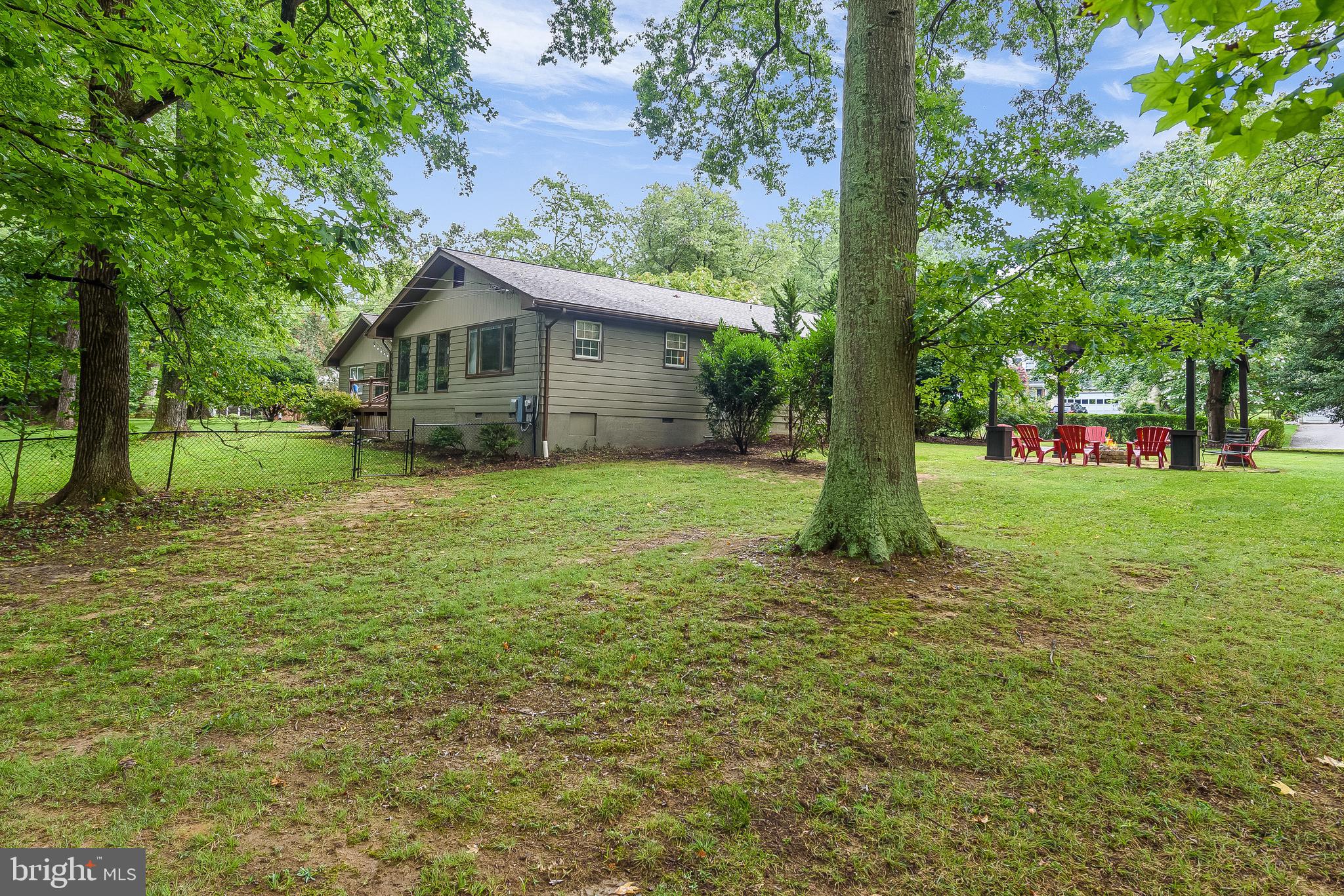 ANNAPOLIS ROADS - Residential