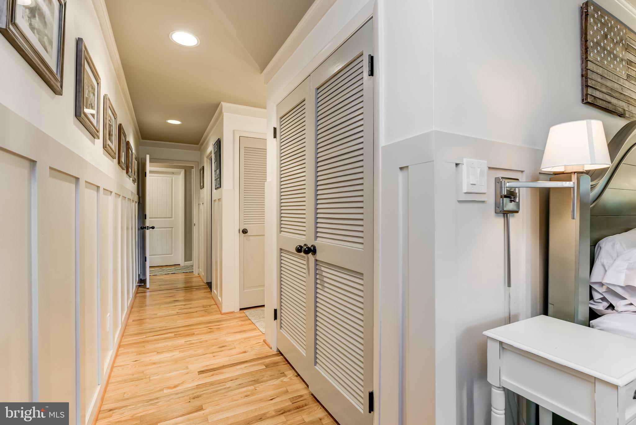 ANNAPOLIS ROADS - Residential