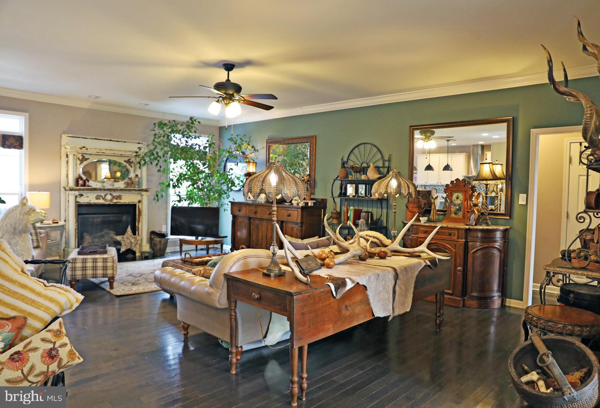 BROOKFIELD - Residential