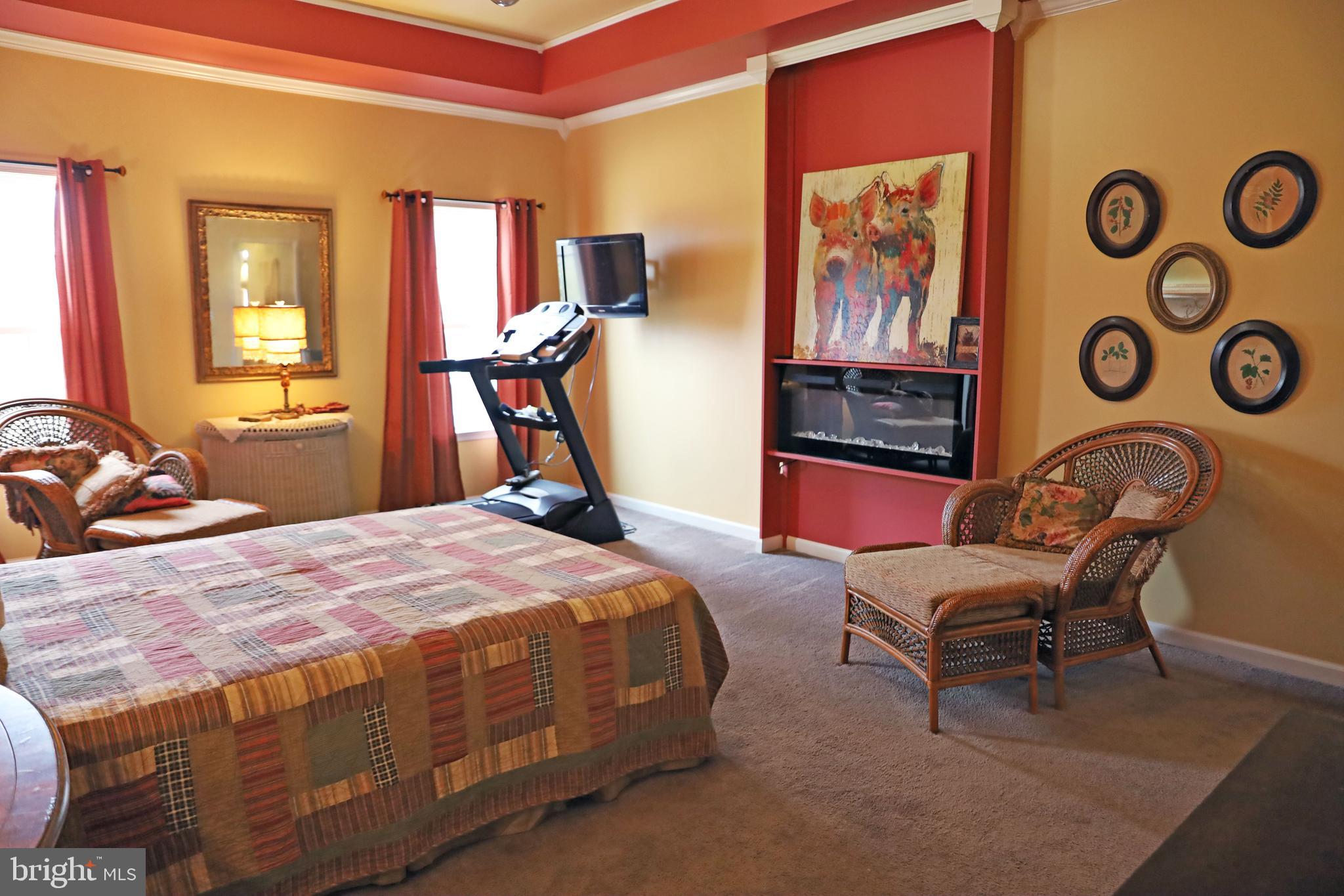 BROOKFIELD - Residential