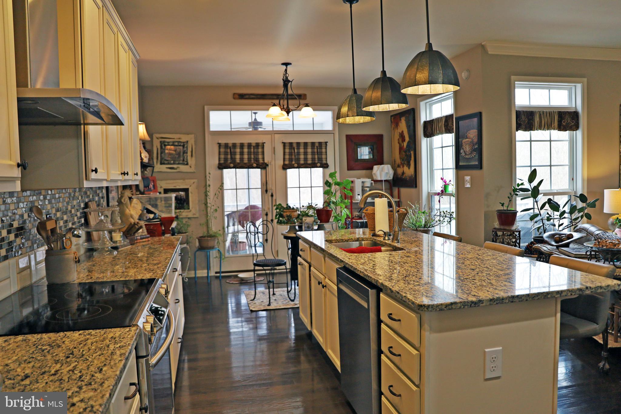 BROOKFIELD - Residential