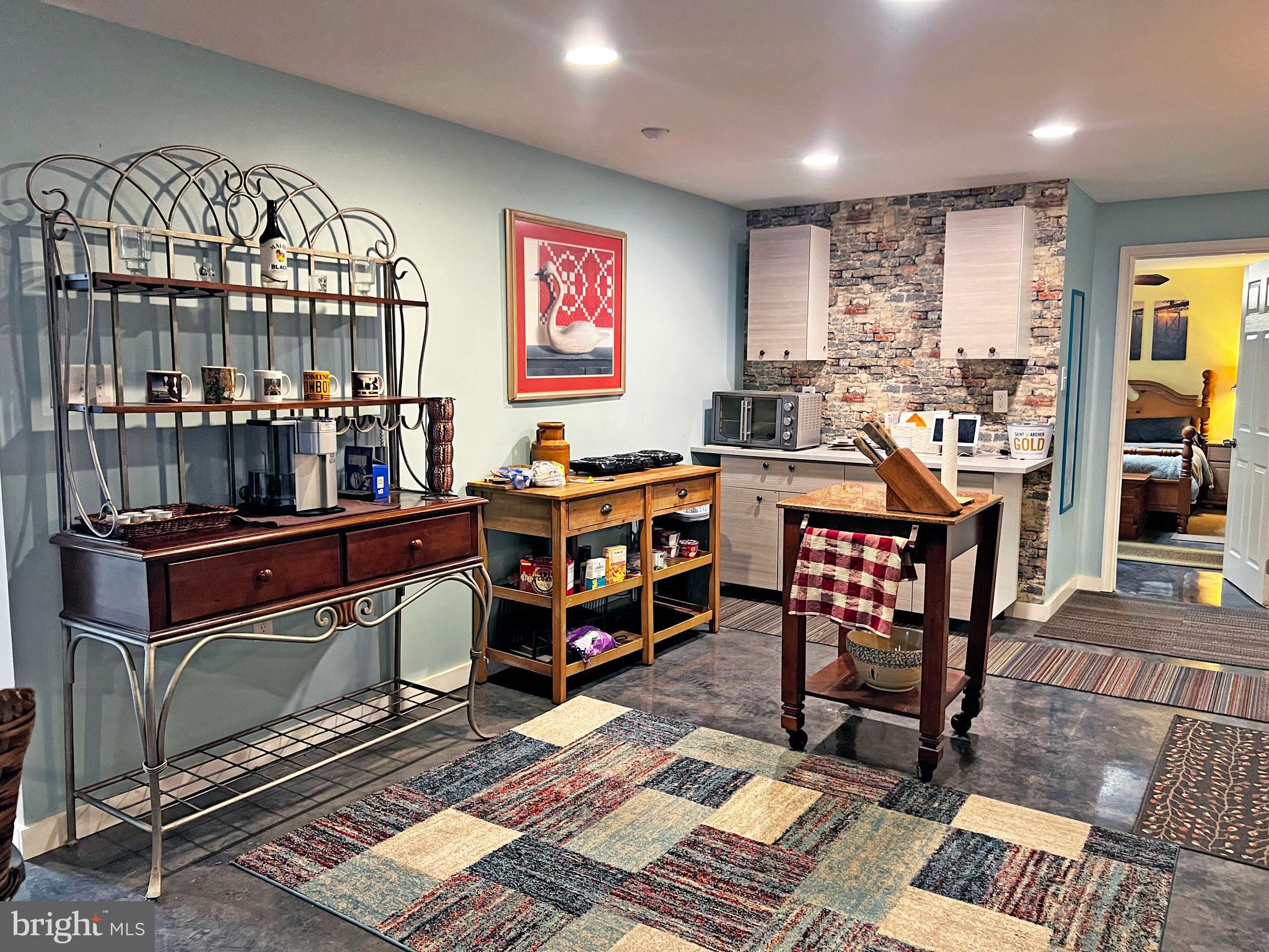 BROOKFIELD - Residential