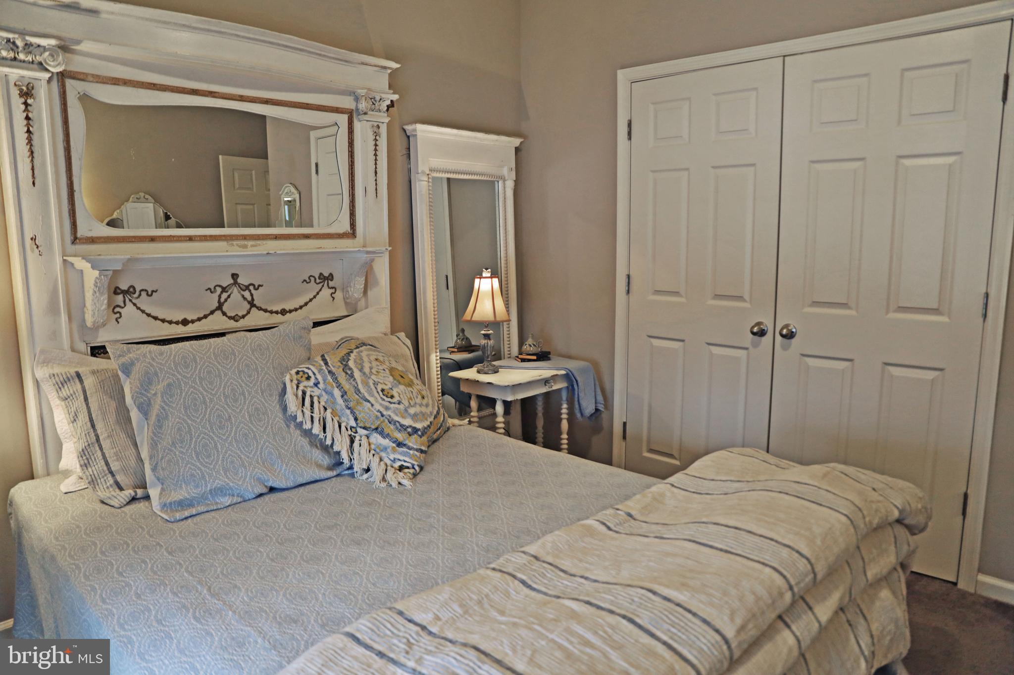 BROOKFIELD - Residential