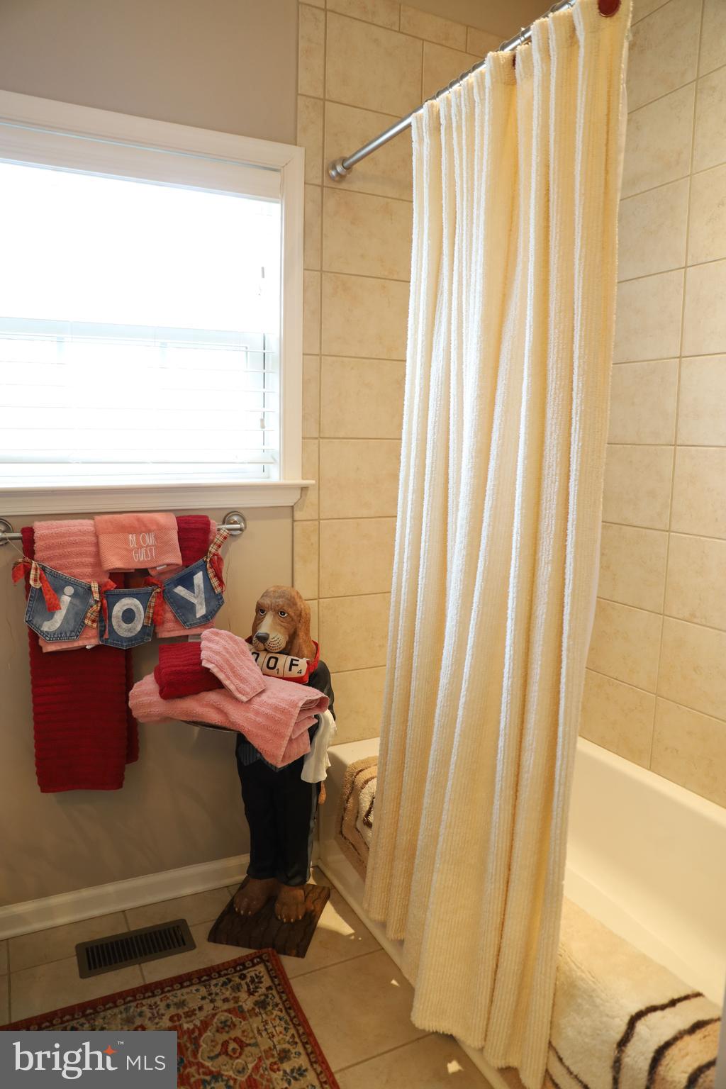 BROOKFIELD - Residential