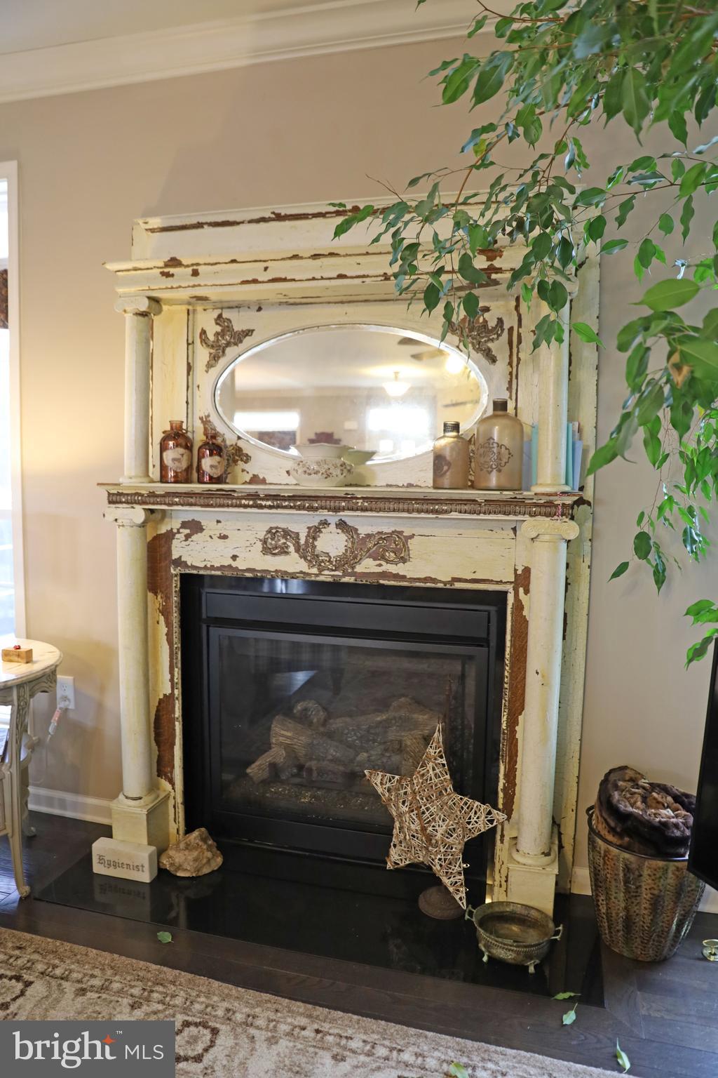 BROOKFIELD - Residential