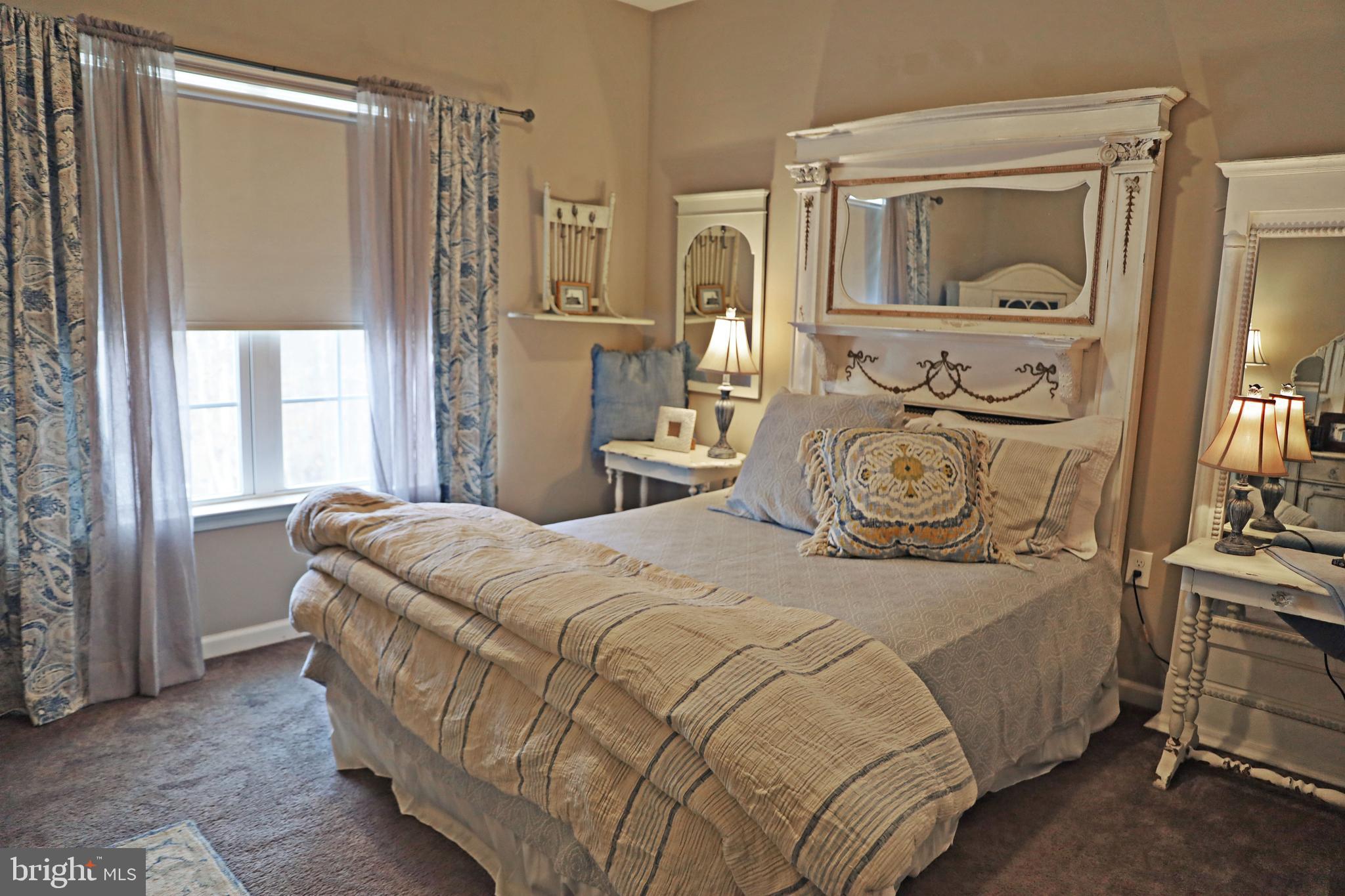 BROOKFIELD - Residential