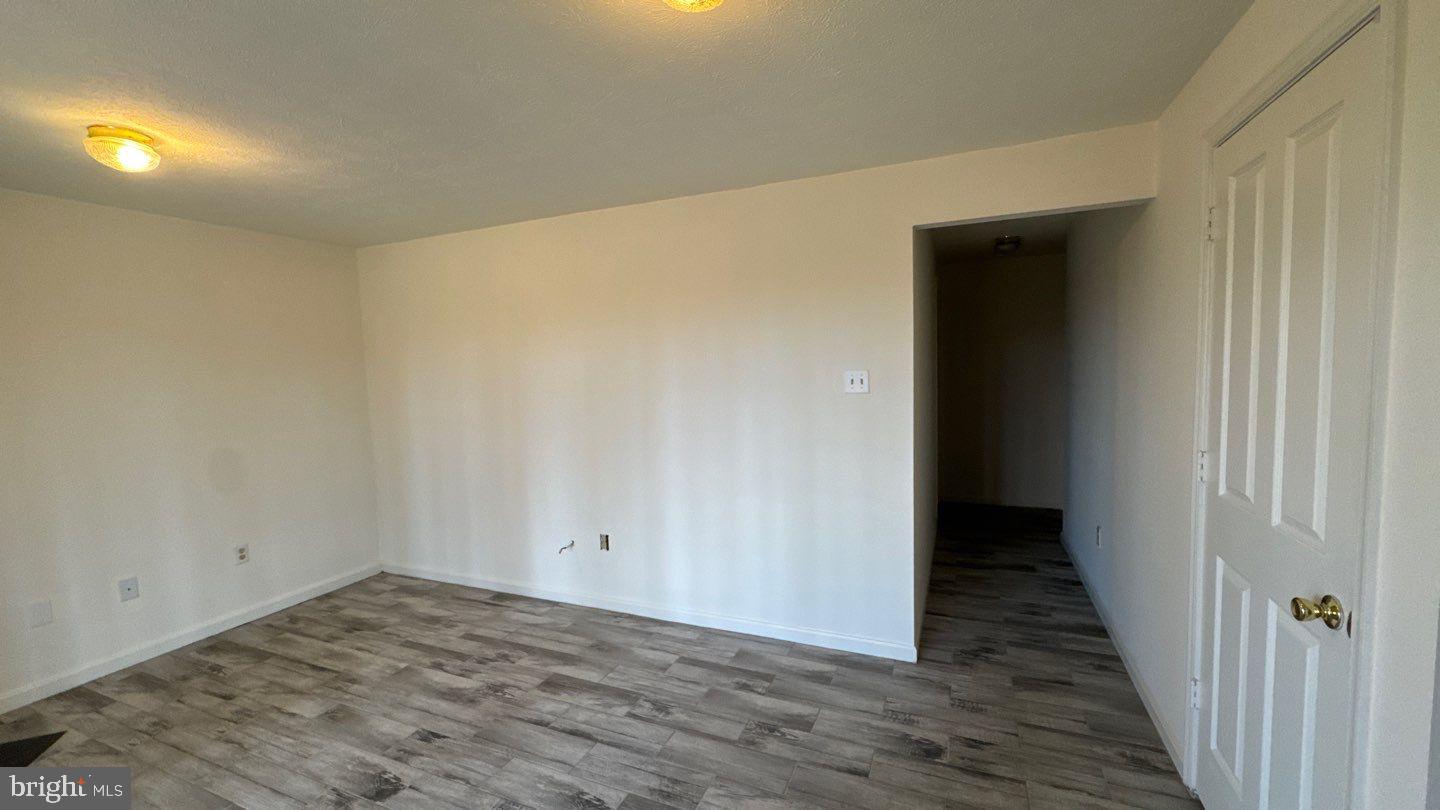 KINGS RANSOM - Residential Lease