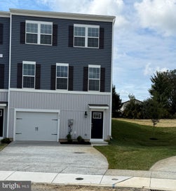 1086 MEADOWLARK DRIVE FOGELSVILLE PA 18051