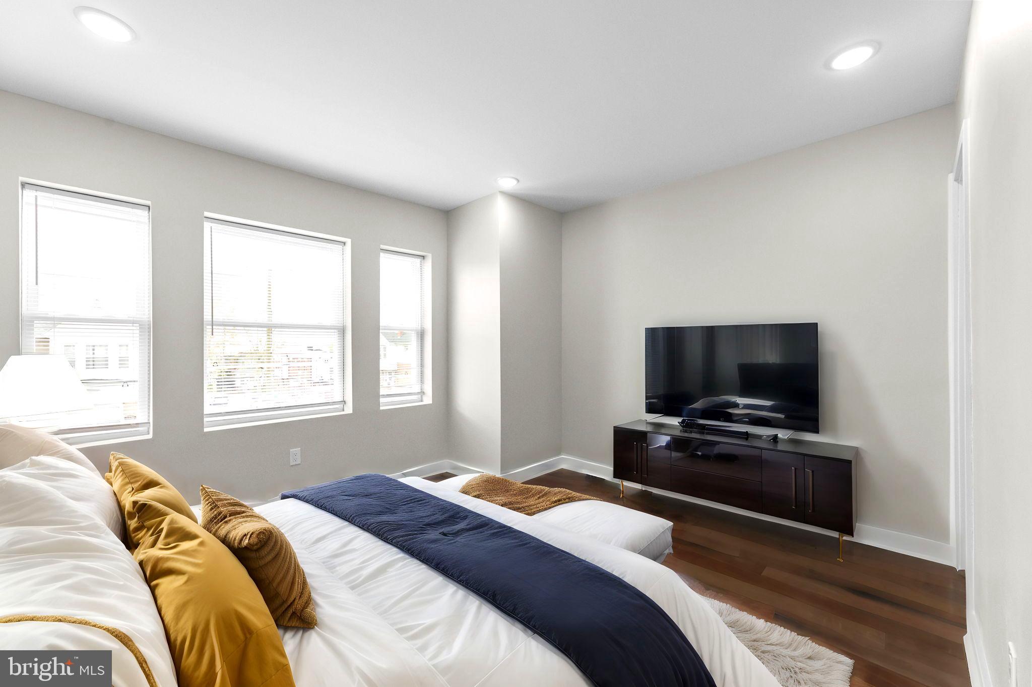 OVERBROOK - Residential