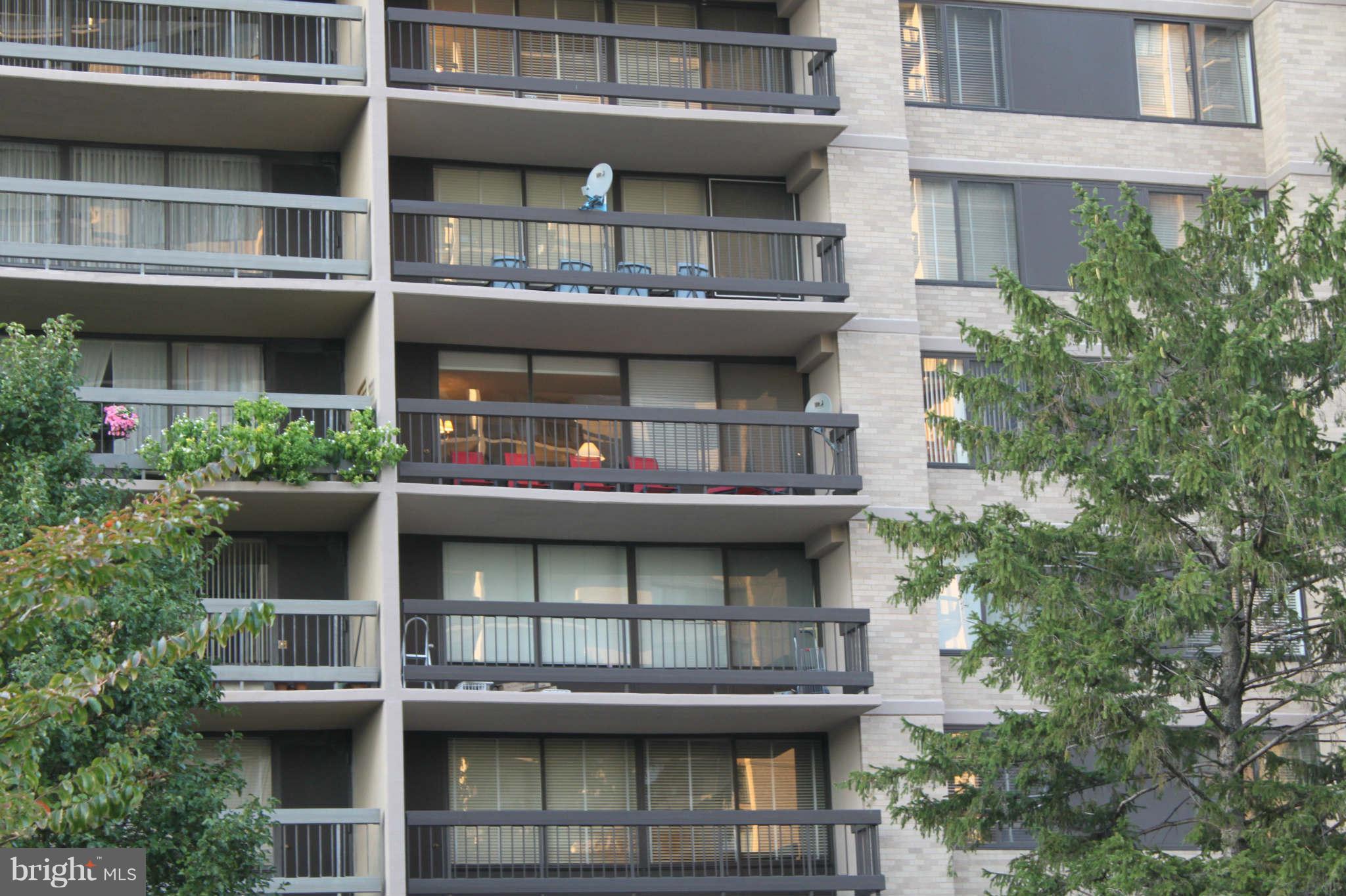 SKYLINE PLAZA - Residential