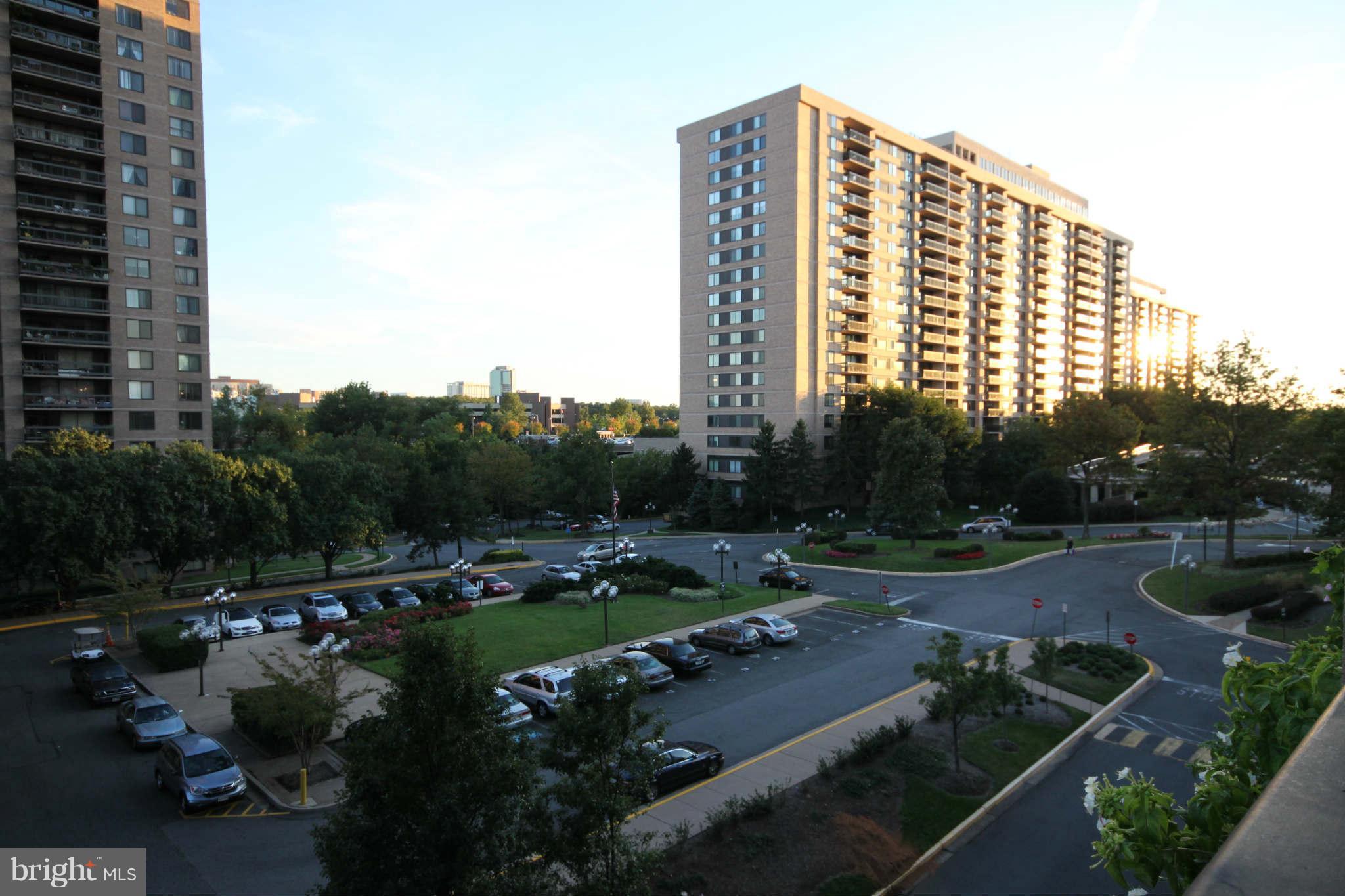 SKYLINE PLAZA - Residential