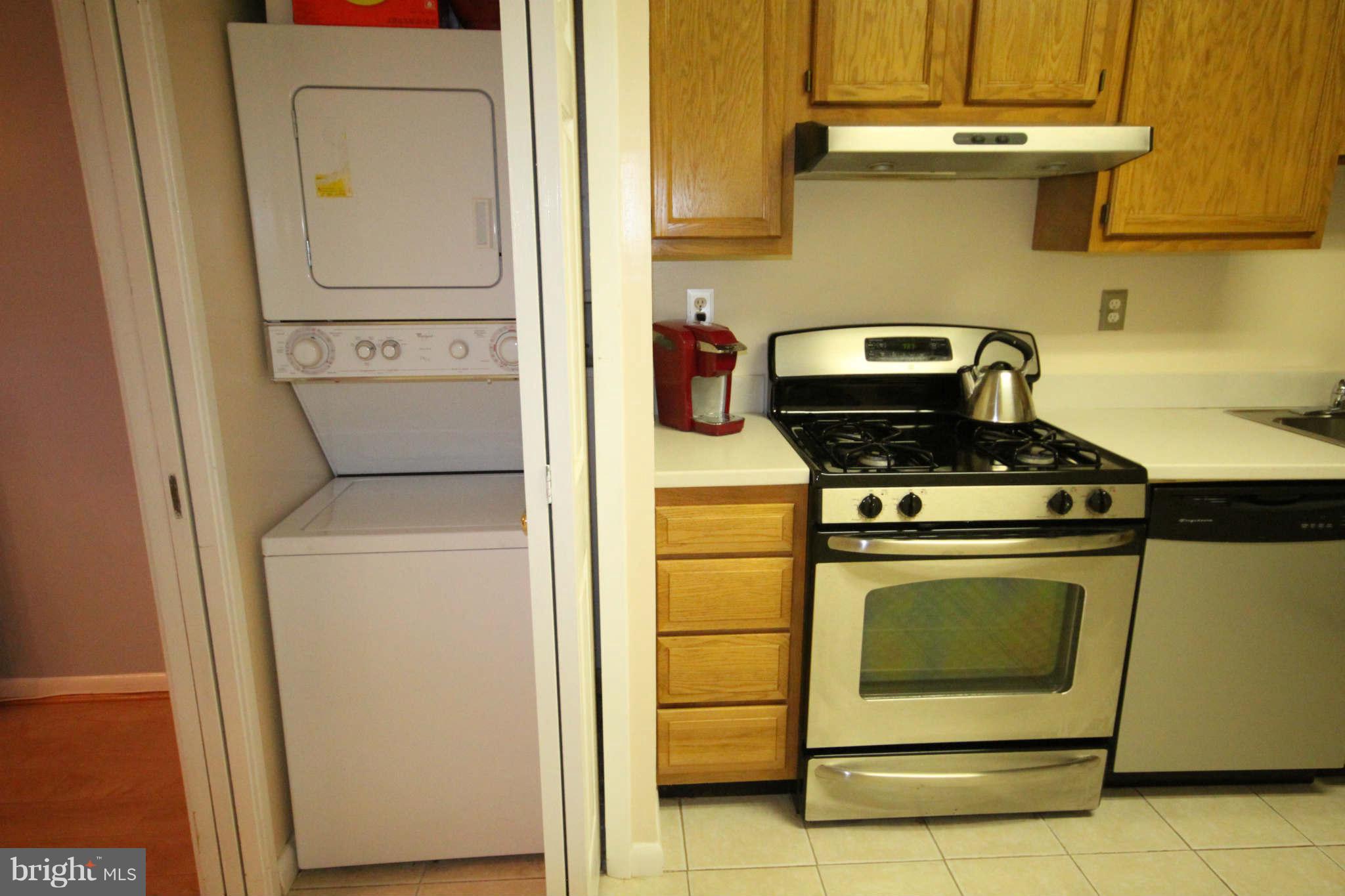 SKYLINE PLAZA - Residential