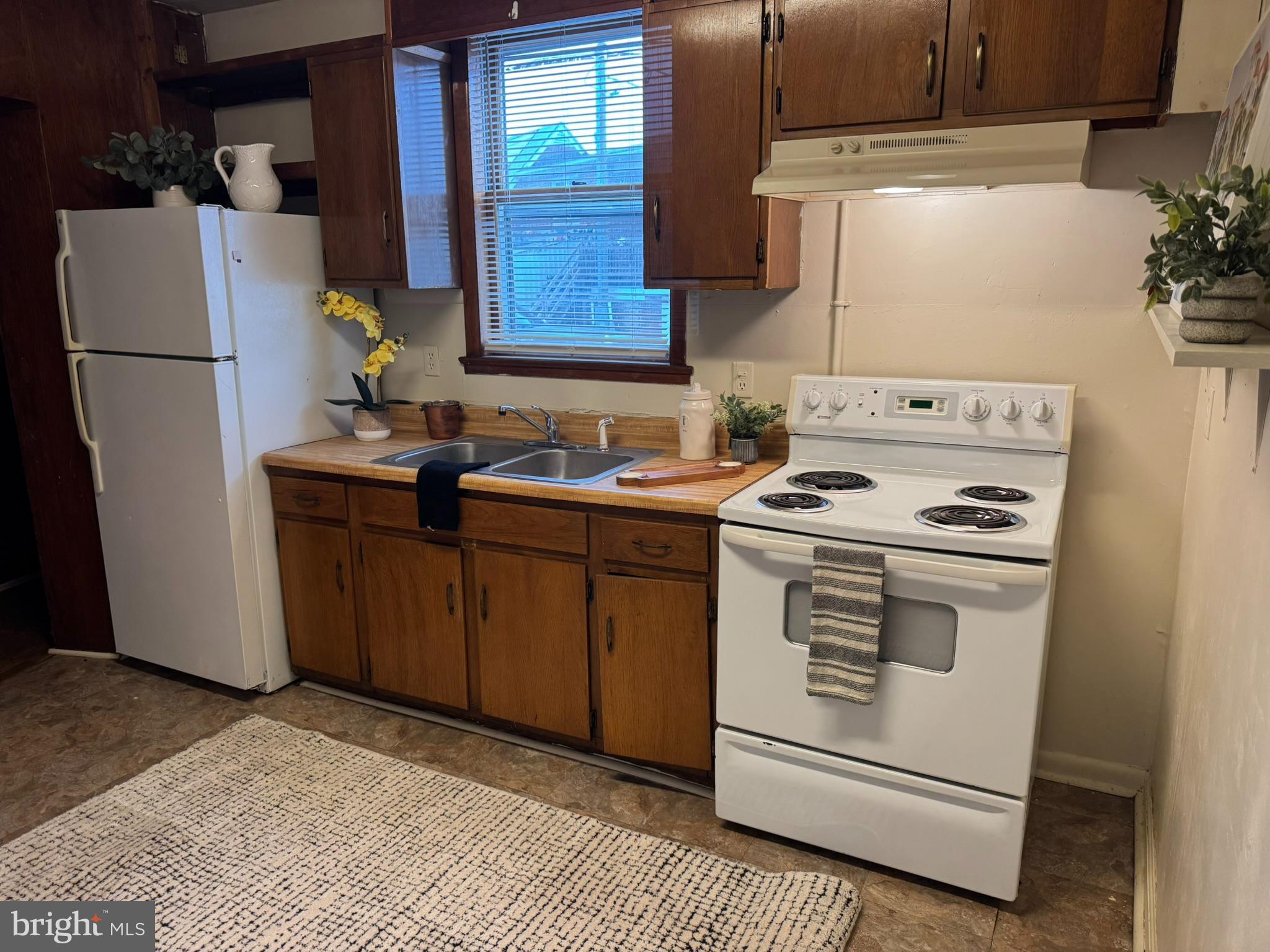 DOWNTOWN FREDERICK - Residential Lease