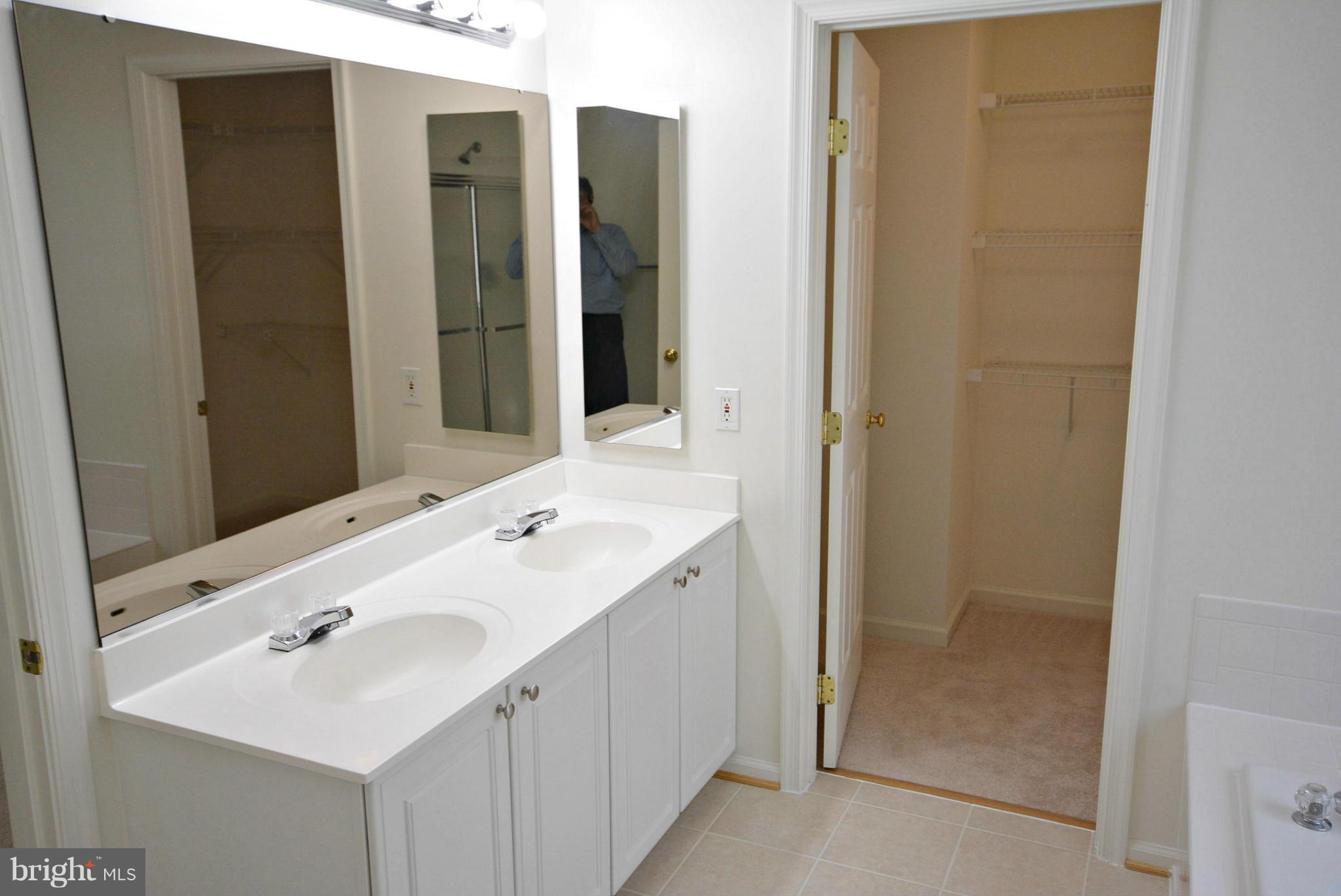 WELLINGTON/CLOVERHILL - Residential