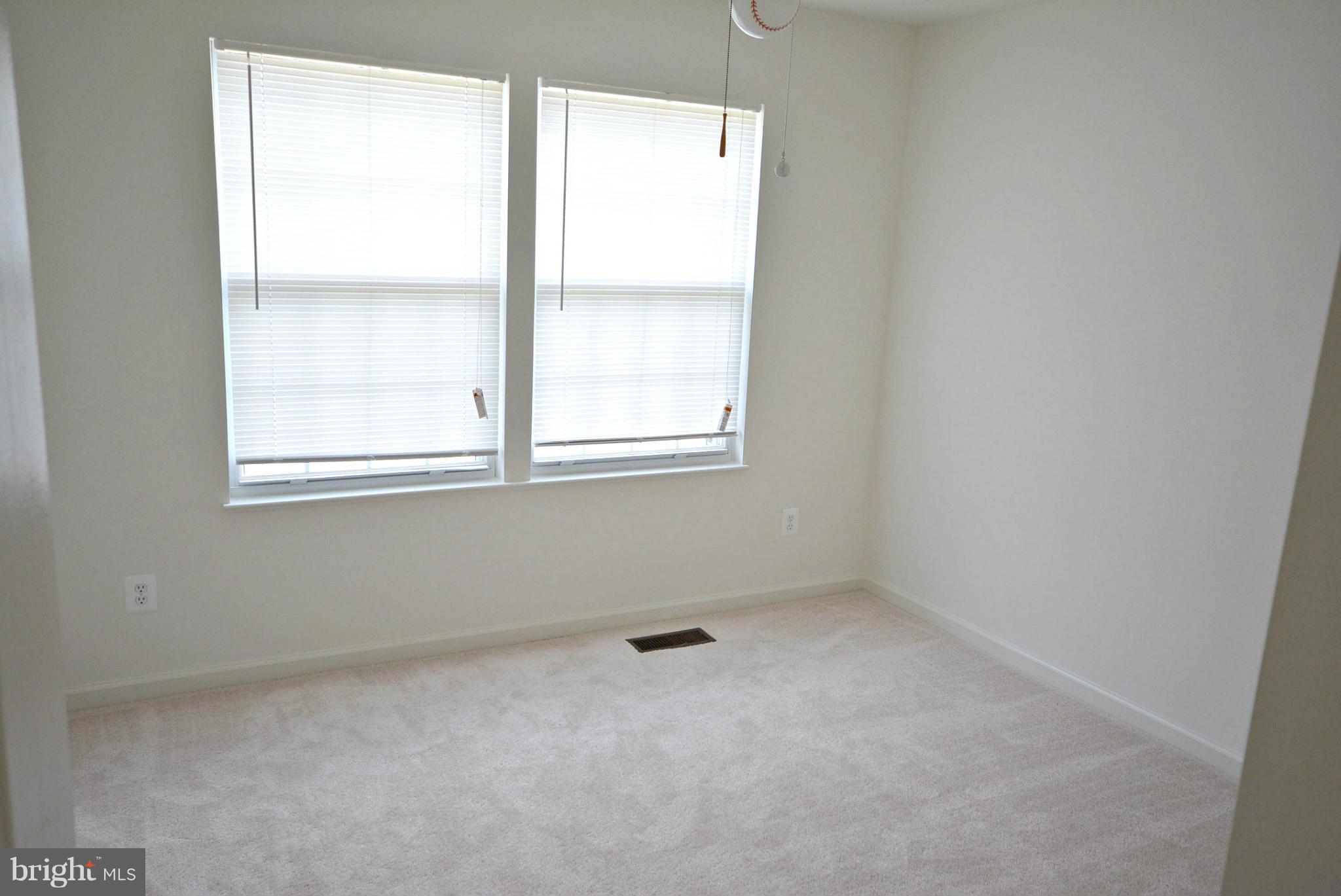 WELLINGTON/CLOVERHILL - Residential