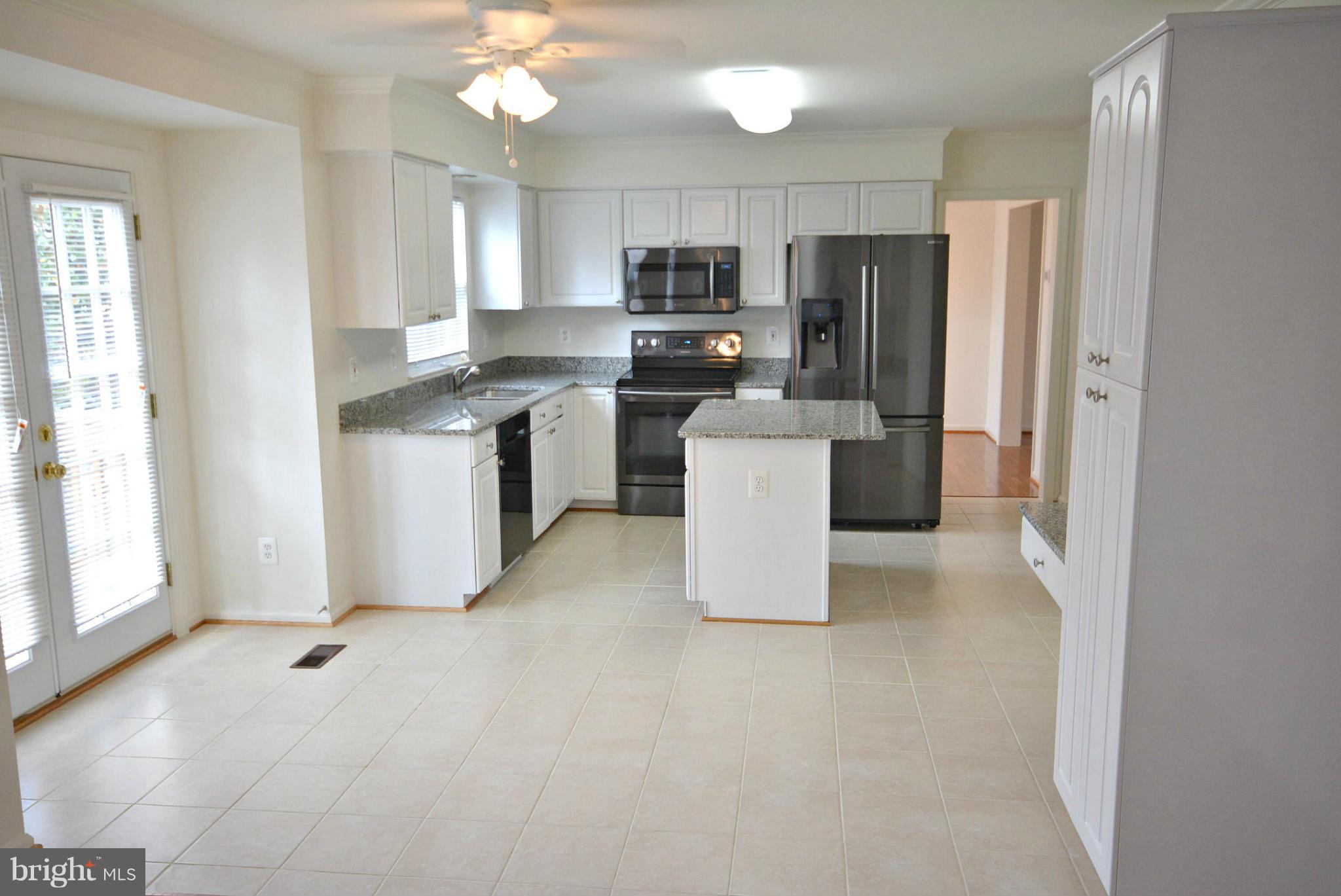 WELLINGTON/CLOVERHILL - Residential