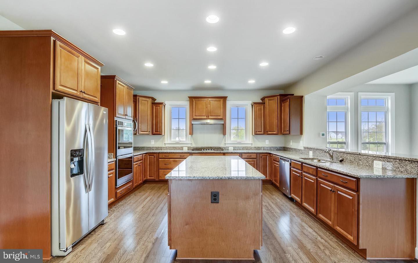 FALCONAIRE - Residential Lease