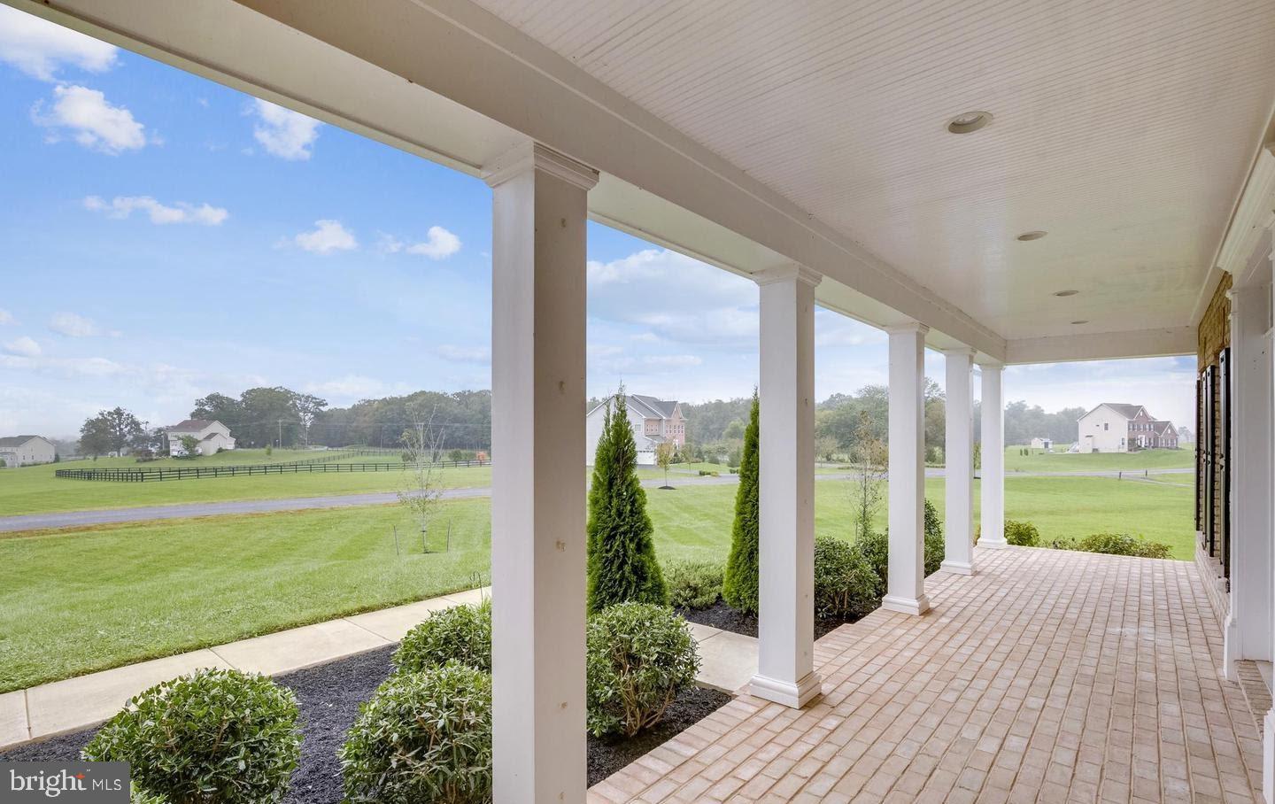 FALCONAIRE - Residential Lease