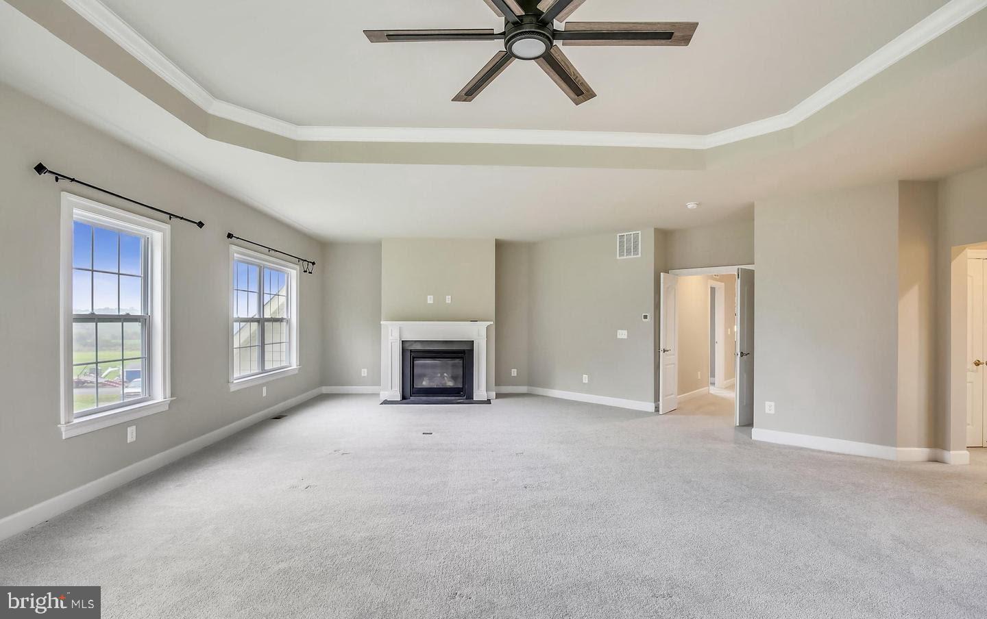 FALCONAIRE - Residential Lease