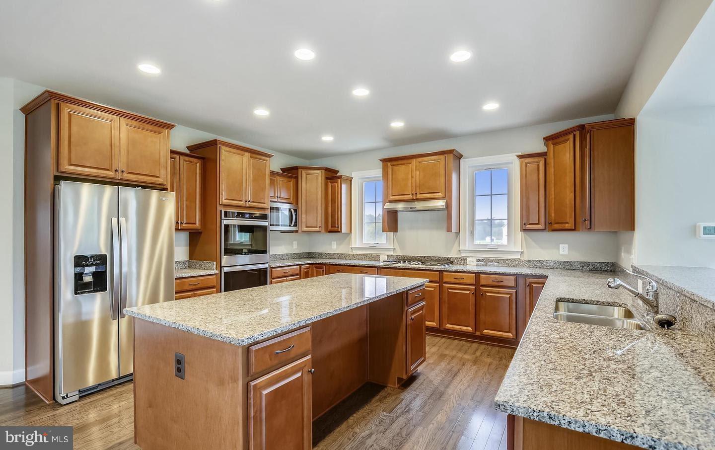 FALCONAIRE - Residential Lease