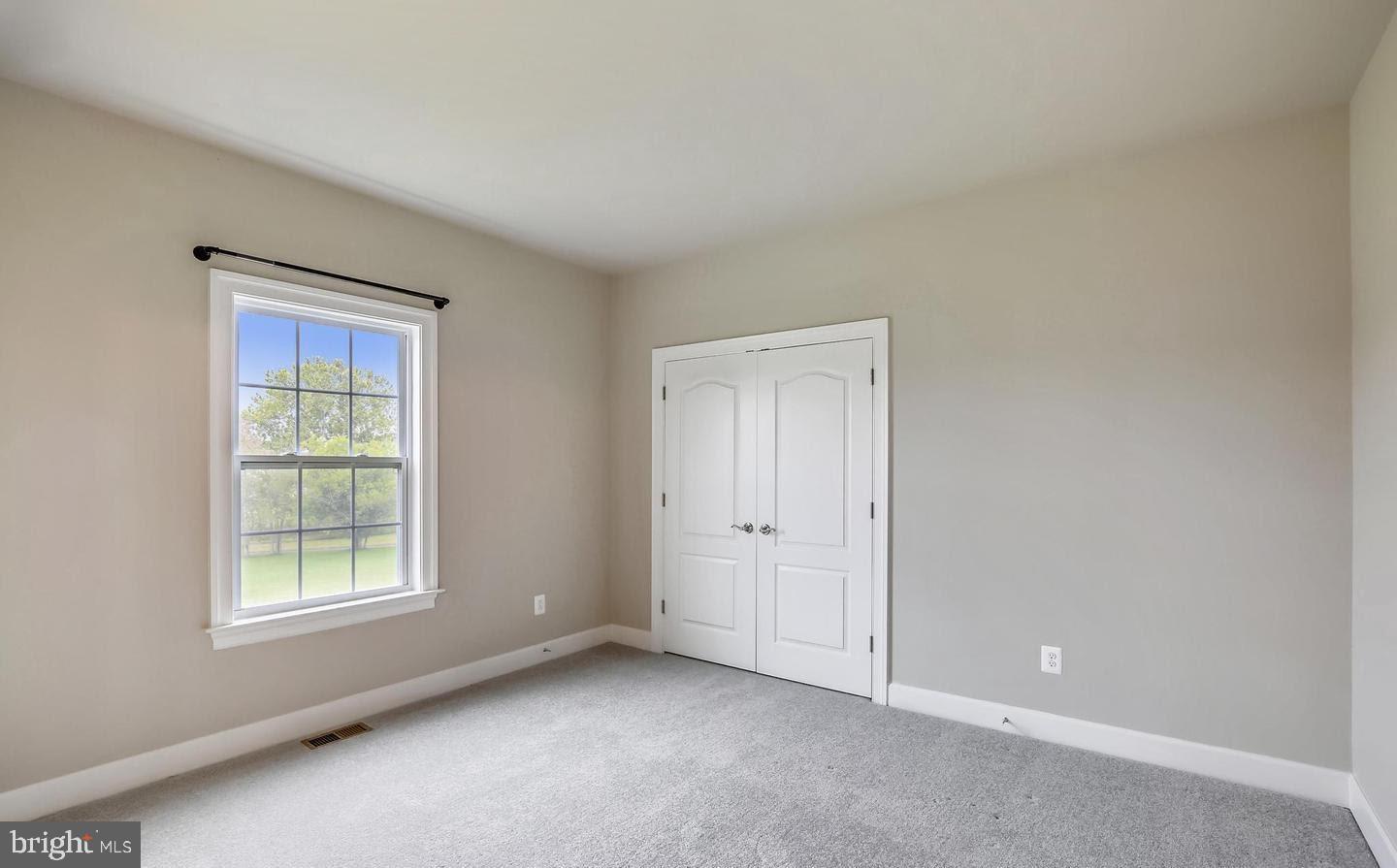 FALCONAIRE - Residential Lease