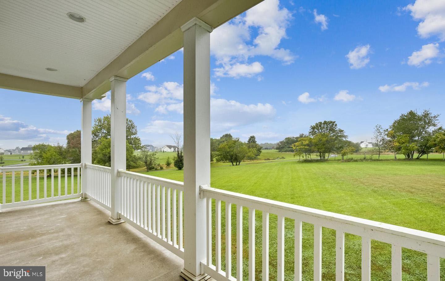 FALCONAIRE - Residential Lease