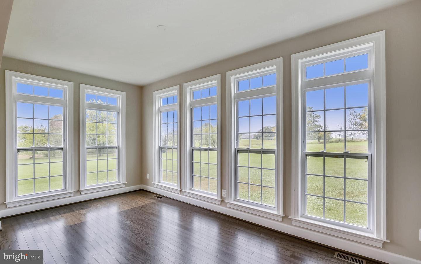 FALCONAIRE - Residential Lease