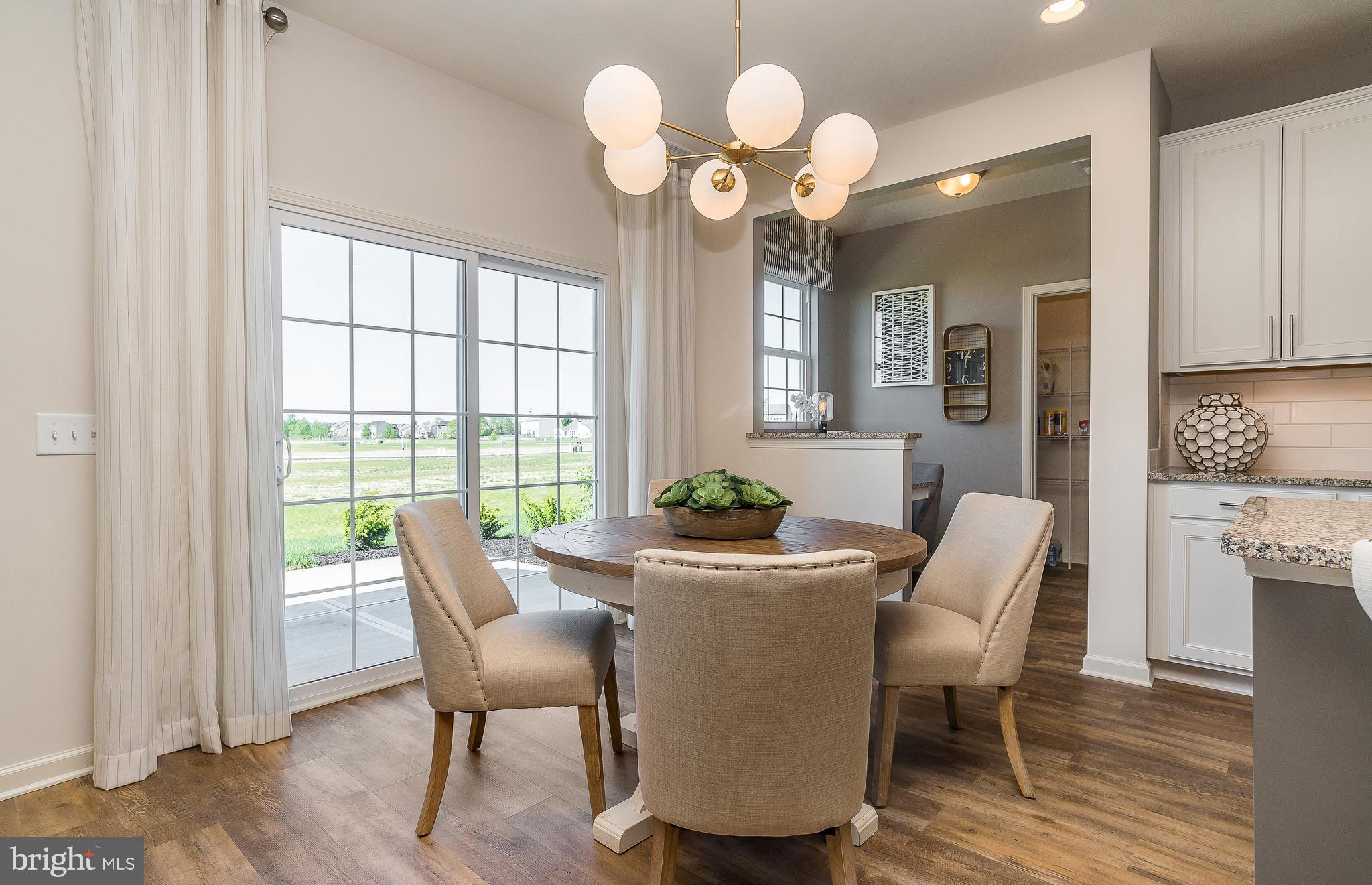 1116 ARTHUR DR